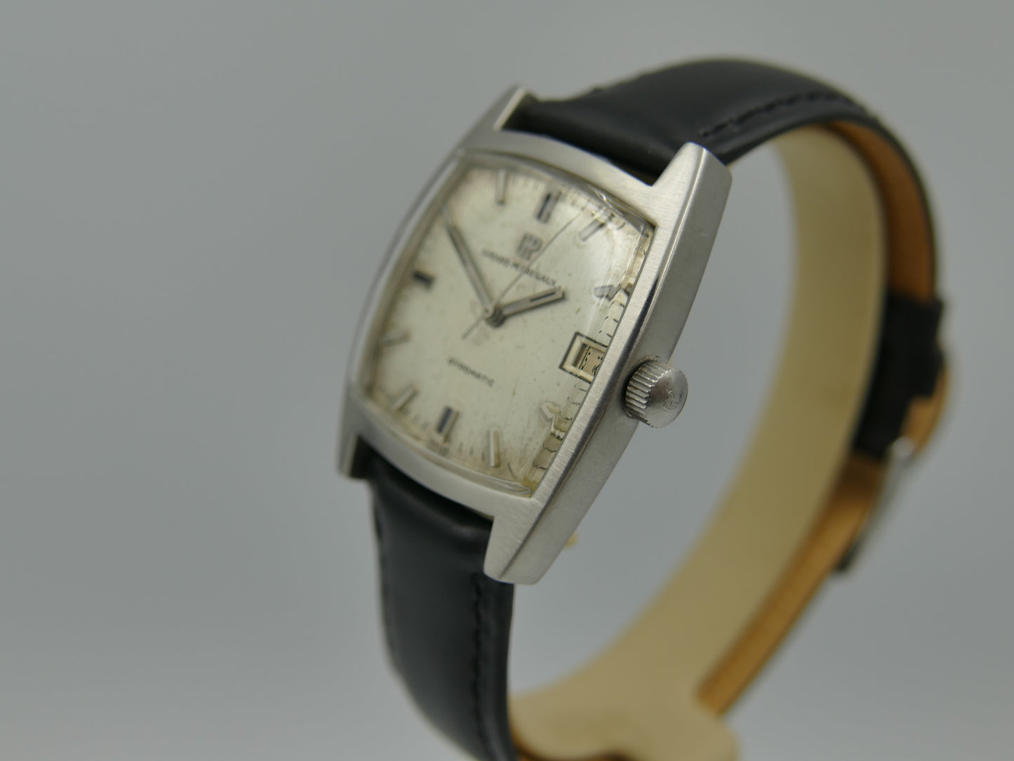 60s vintage watch mens Girard perregaux Gyromatic tonneau steel serviced