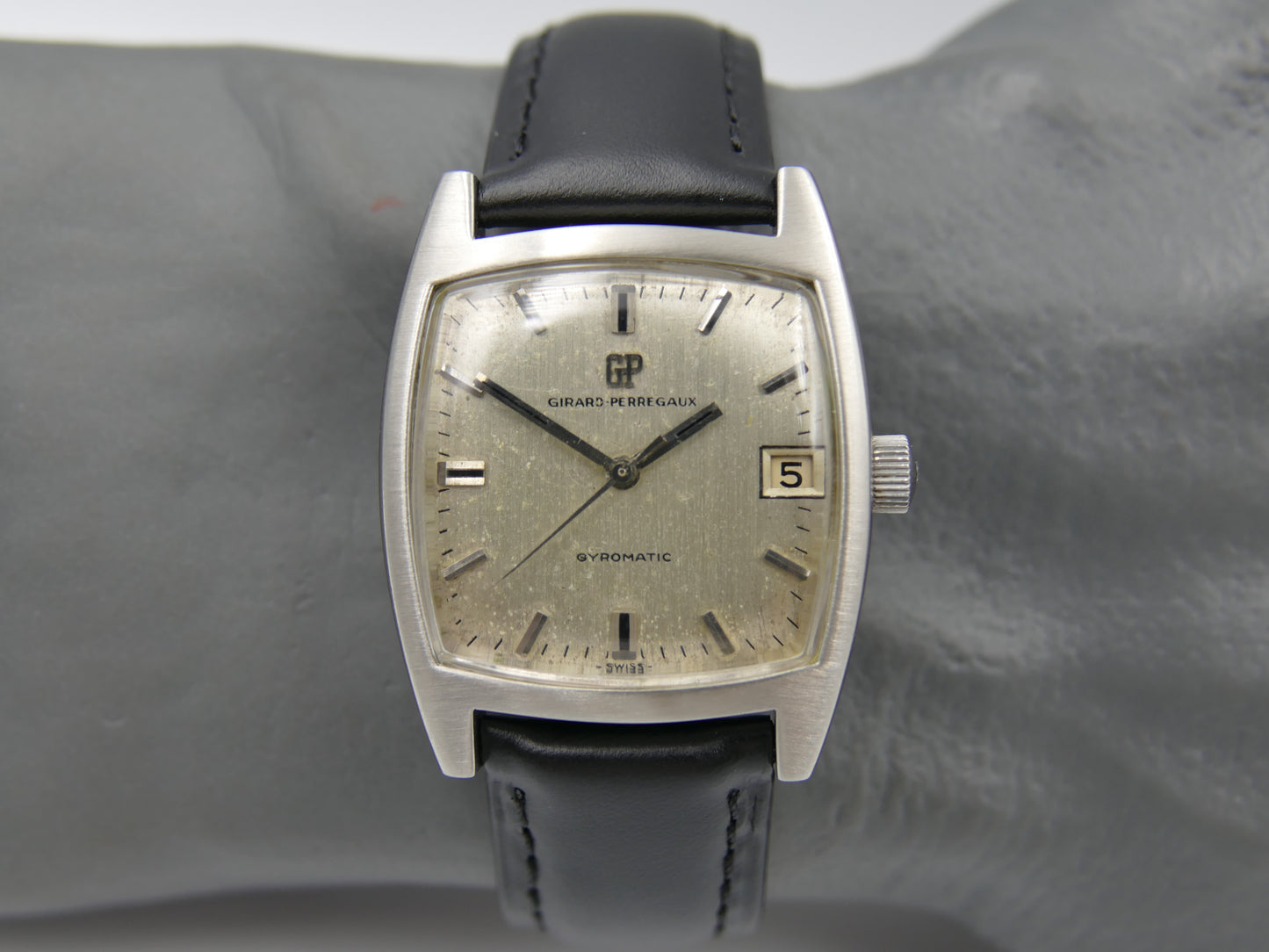 60s vintage watch mens Girard perregaux Gyromatic tonneau steel serviced
