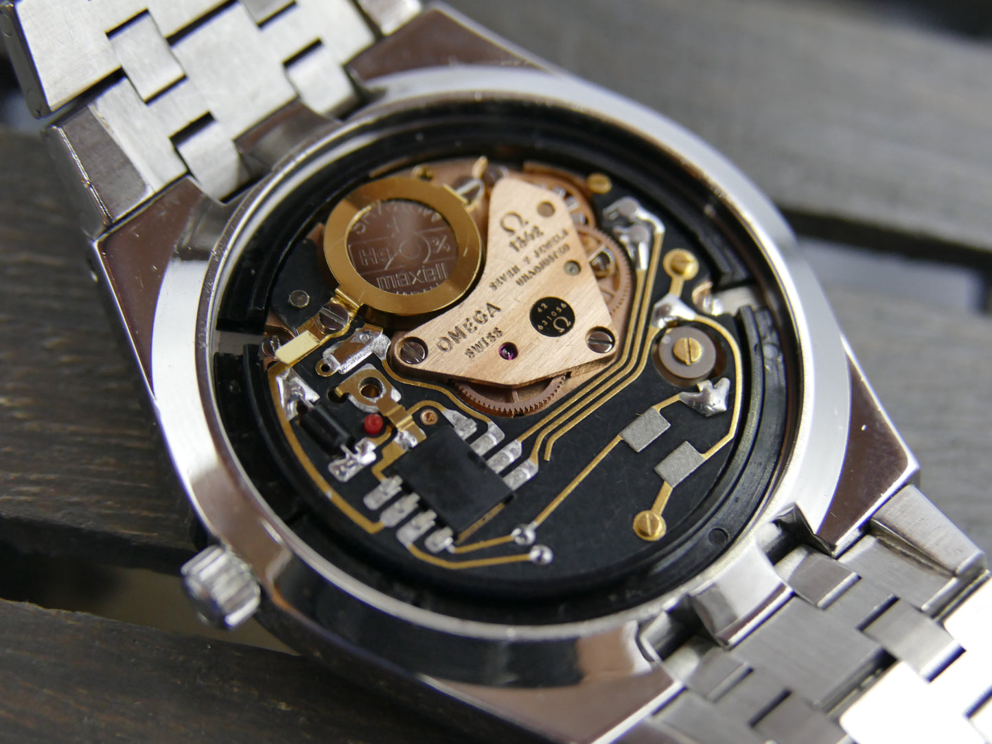 70s vintage watch mens Omega Seamaster quartz cal. 1342 ref. 196.0134 / 396.0873 royal oak
