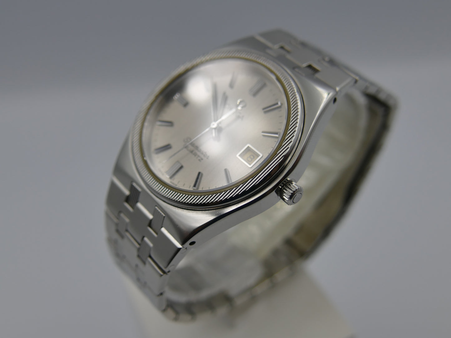 70s vintage watch mens Omega Seamaster quartz cal. 1342 ref. 196.0134 / 396.0873 royal oak