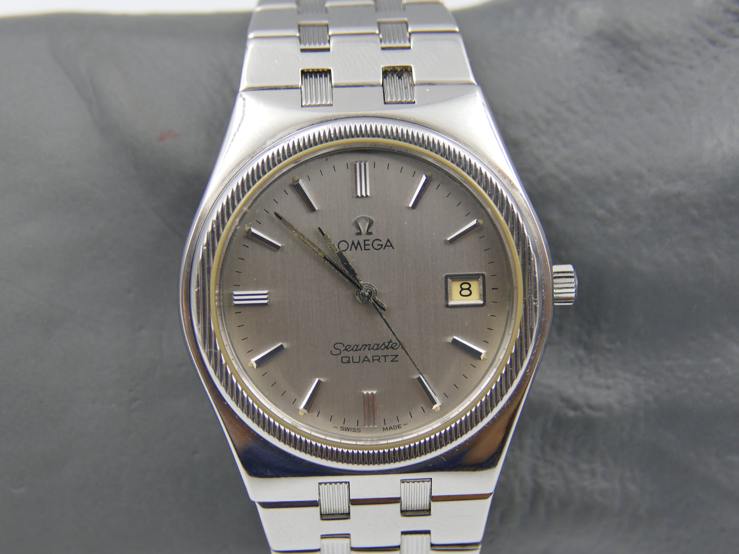 70s vintage watch mens Omega Seamaster quartz cal. 1342 ref. 196.0134 / 396.0873 royal oak