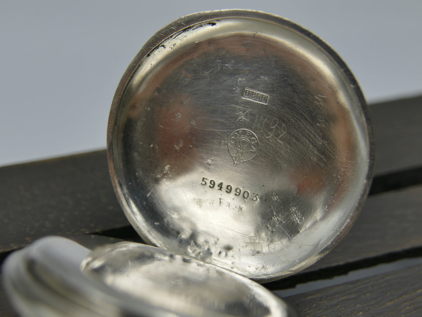 1916 vintage gousset pocket watch Omega 18’’’ L7-16p manual wind solid silver case 0.800