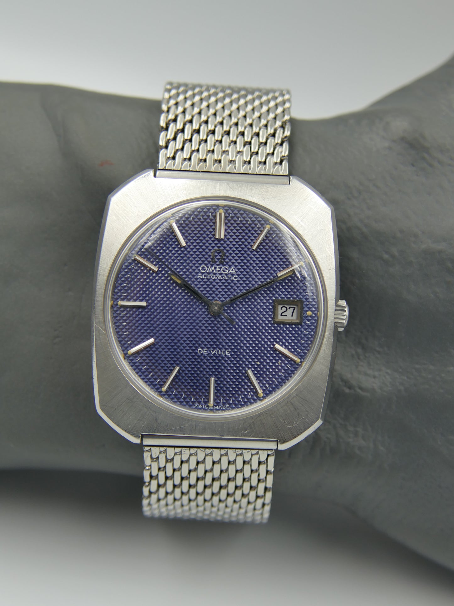 70s vintage watch mens Omega De Ville ref 166.085 automatic cal. 1002 waffle blue dial serviced