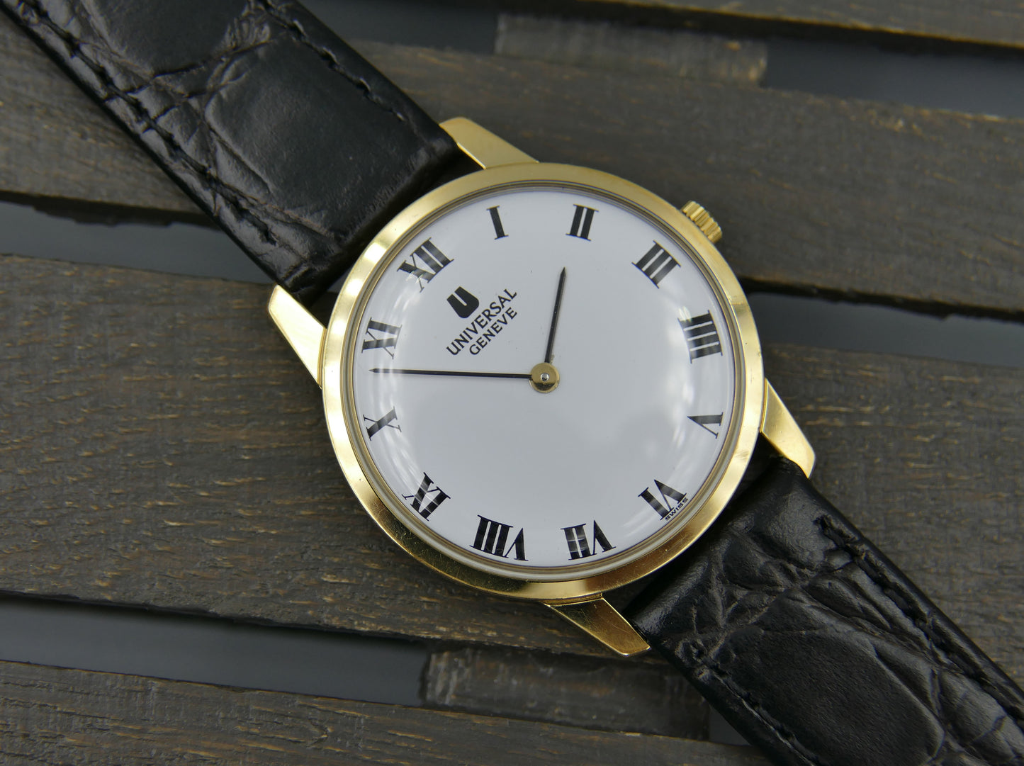 Universal Geneve ref. 542 101 ultra slim hand wind cal. 1-42 serviced vintage 60s