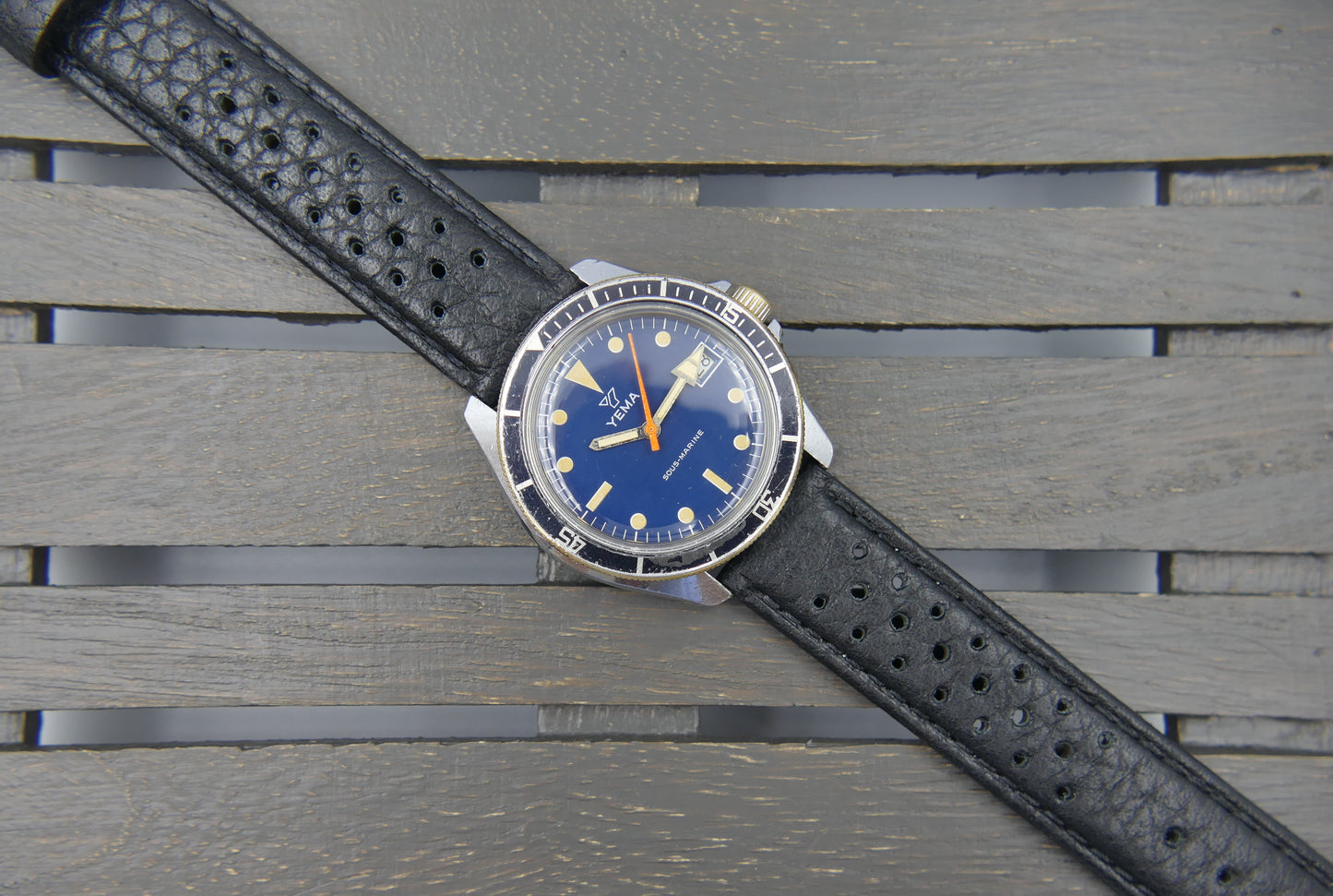 60s vintage watch mens YEMA SOUS-MARINE Diver blue dial