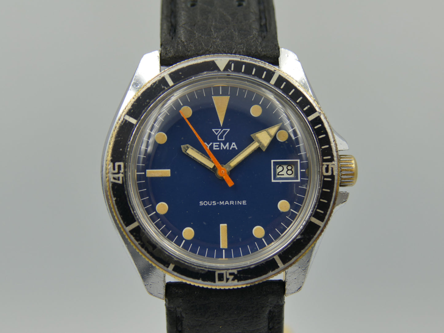 60s vintage watch mens YEMA SOUS-MARINE Diver blue dial