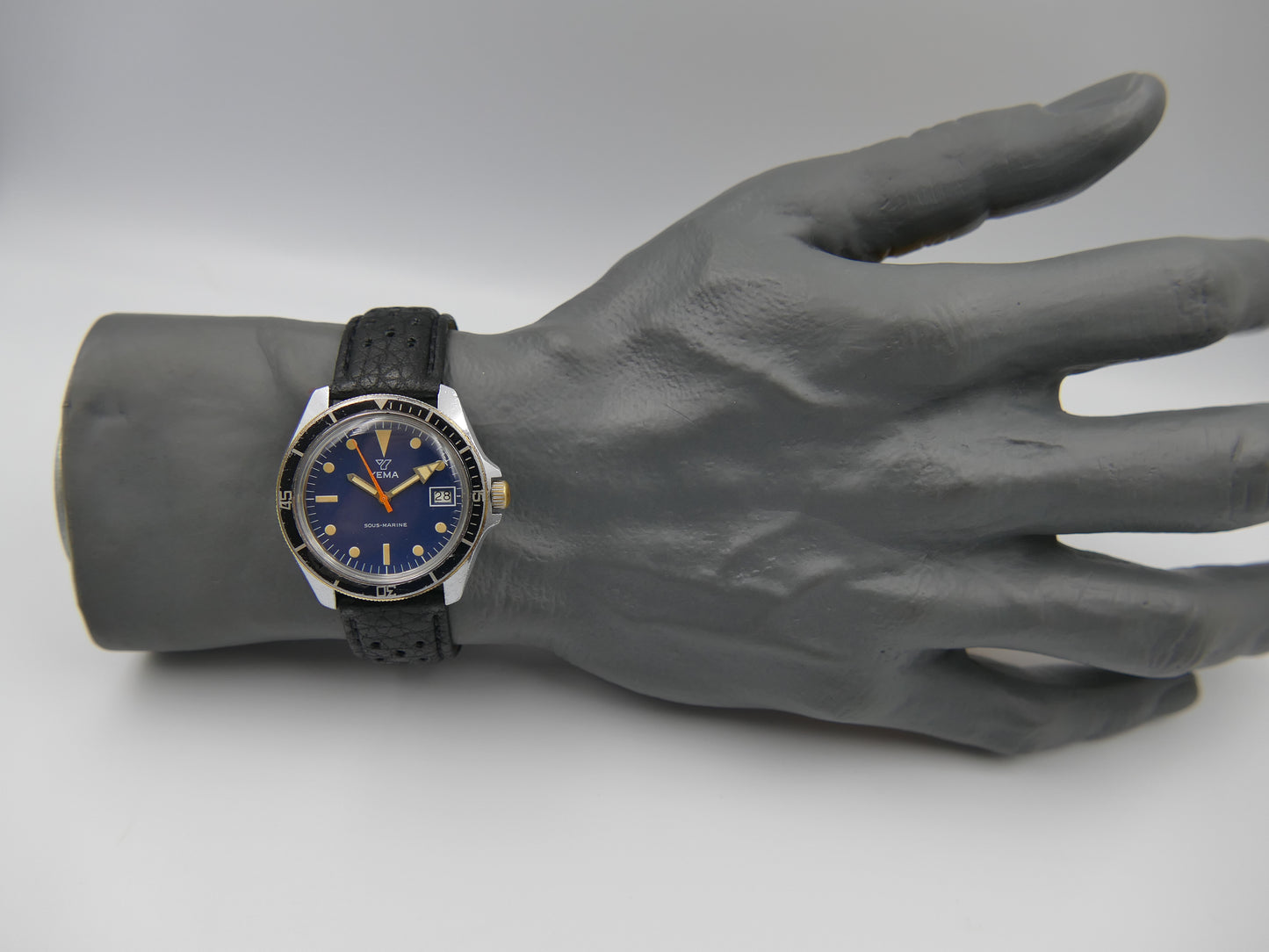 60s vintage watch mens YEMA SOUS-MARINE Diver blue dial