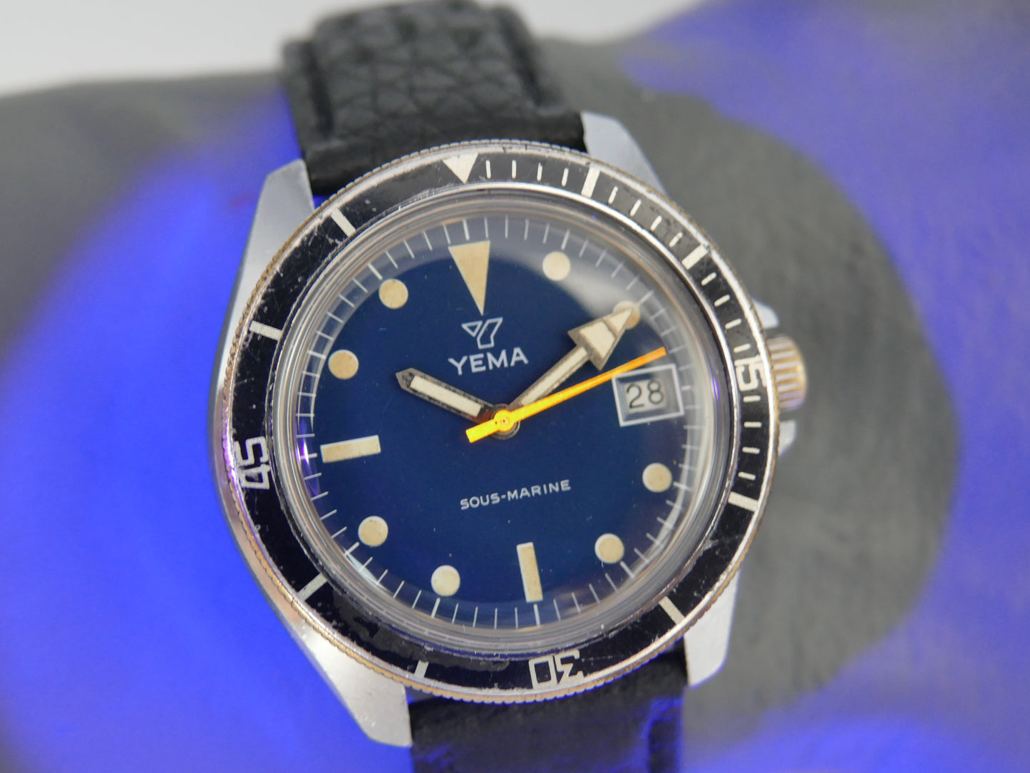 60s vintage watch mens YEMA SOUS-MARINE Diver blue dial