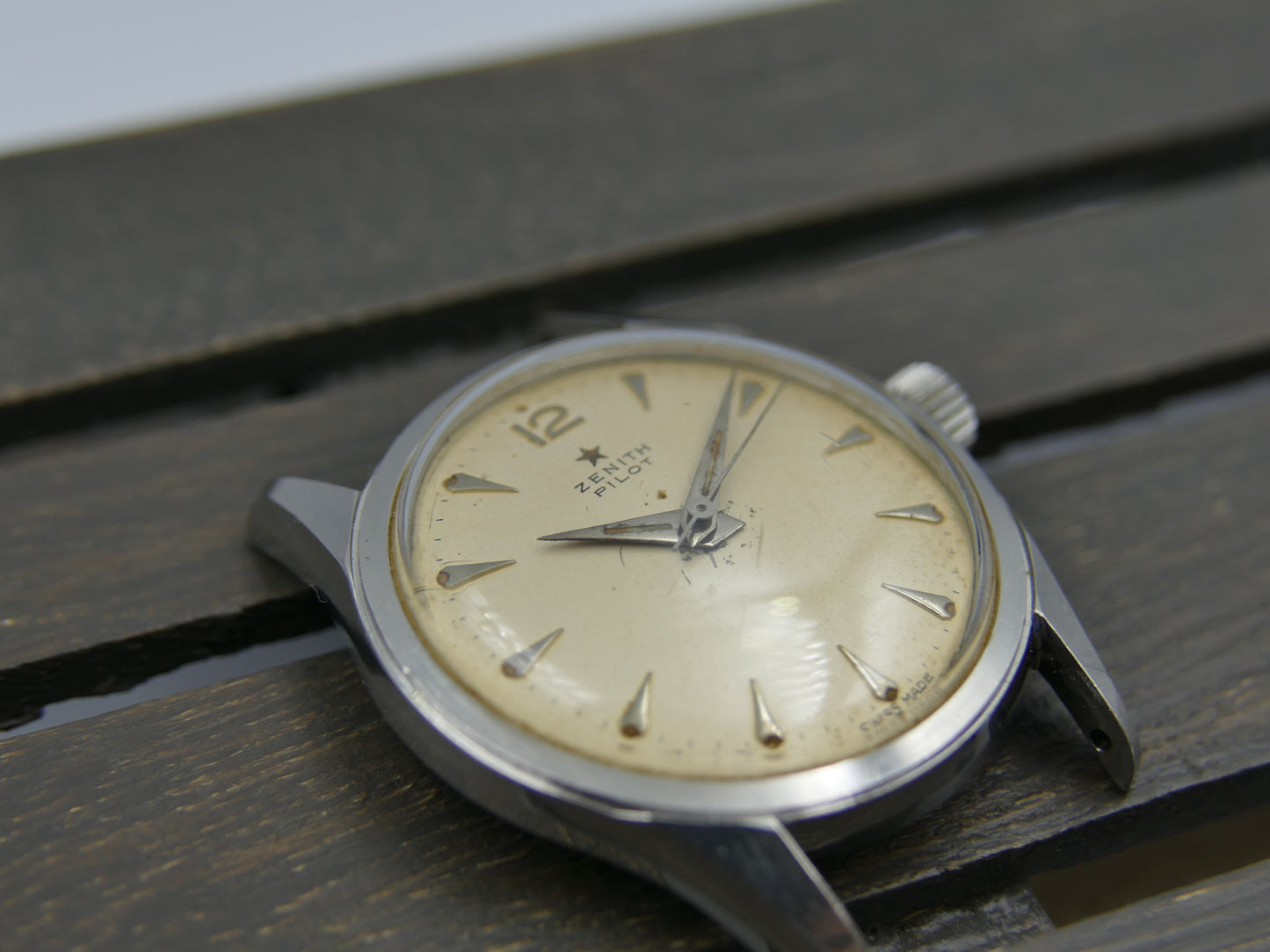 50s vintage watch mens Zenith Pilot cal. 120 serviced 35mm