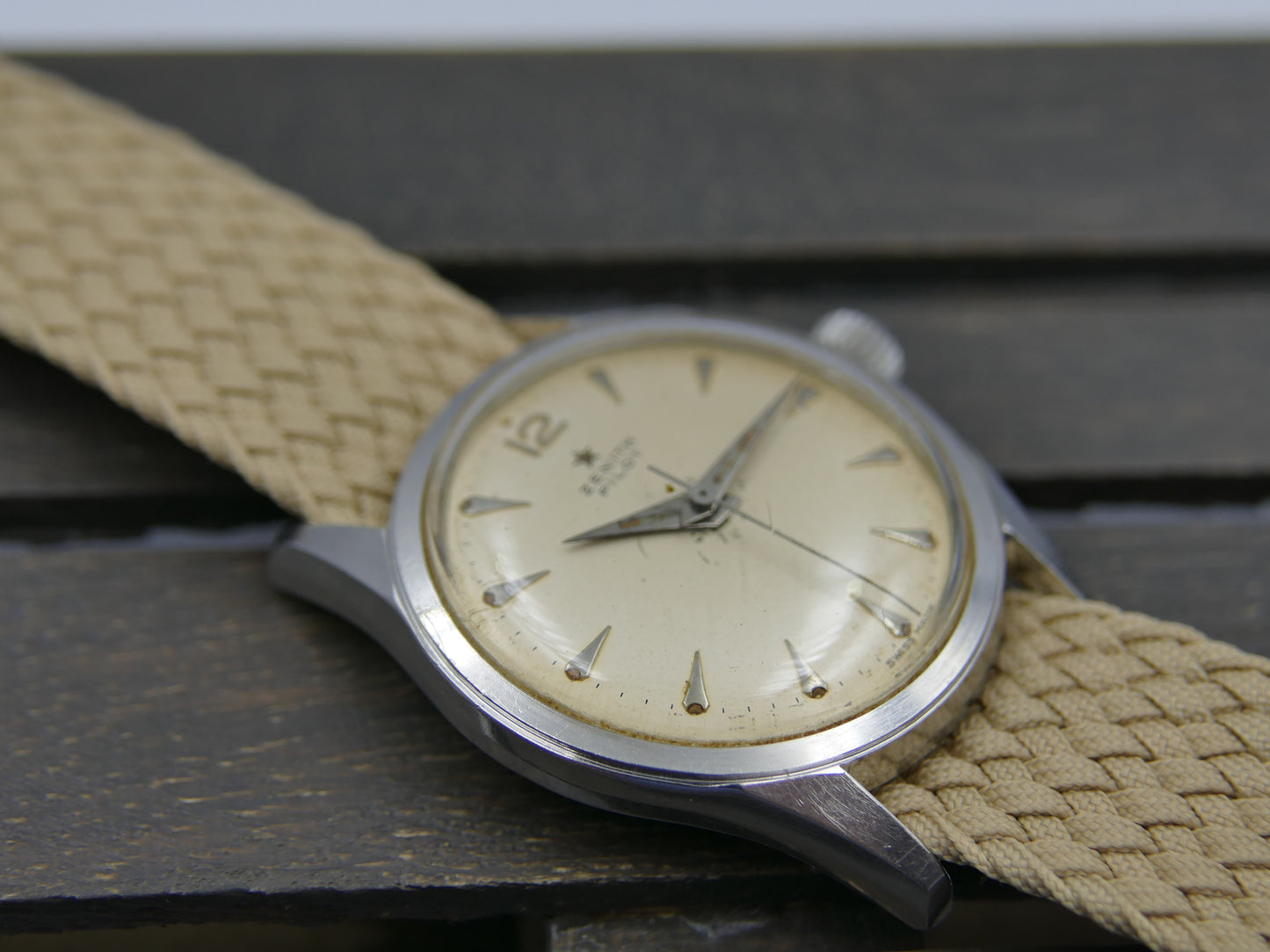 50s vintage watch mens Zenith Pilot cal. 120 serviced 35mm