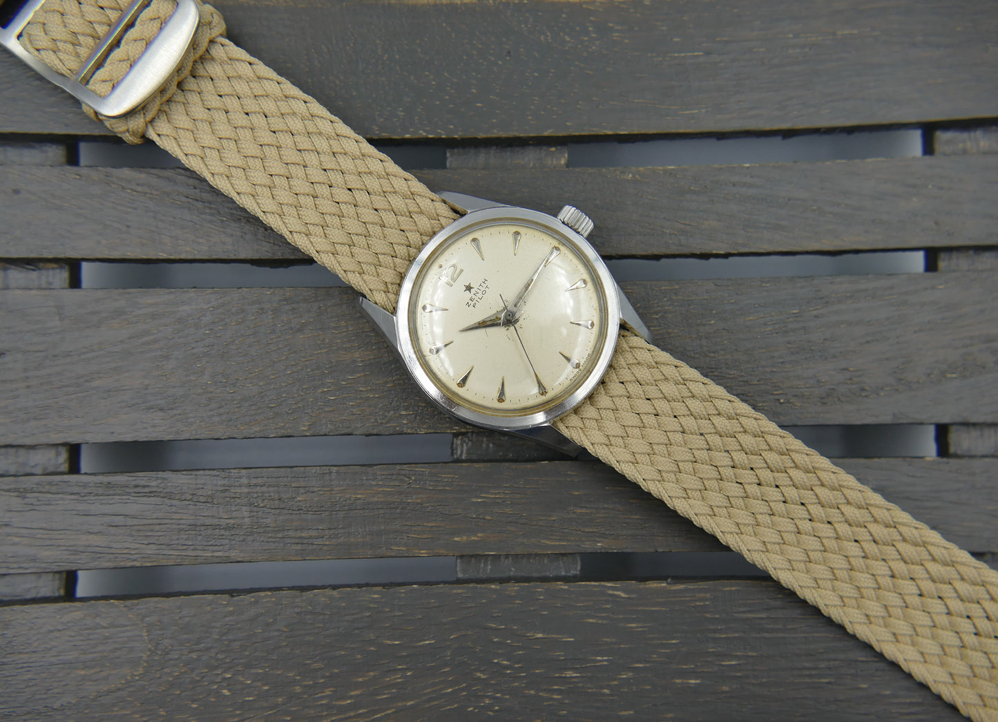 50s vintage watch mens Zenith Pilot cal. 120 serviced 35mm