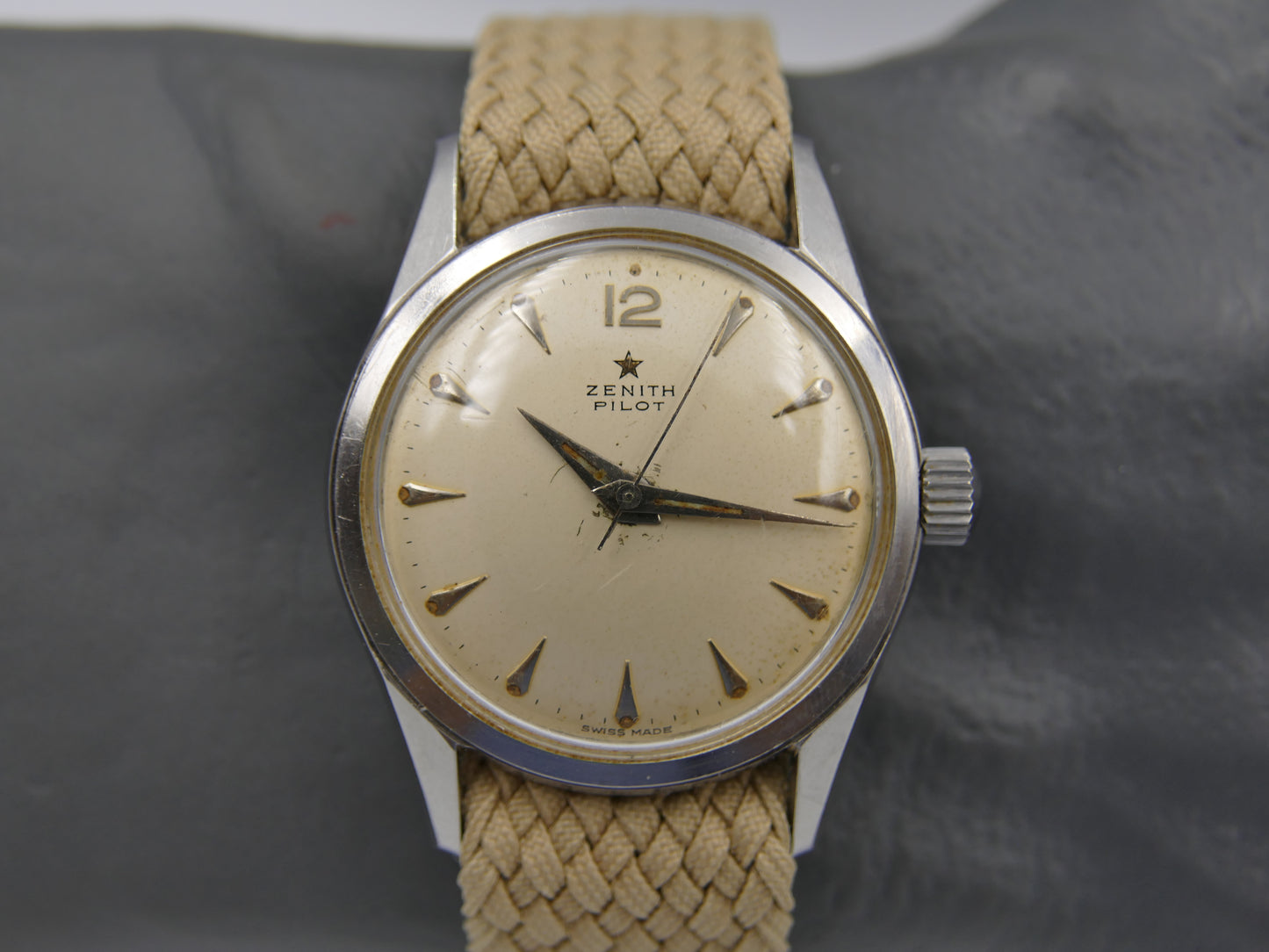 50s vintage watch mens Zenith Pilot cal. 120 serviced 35mm