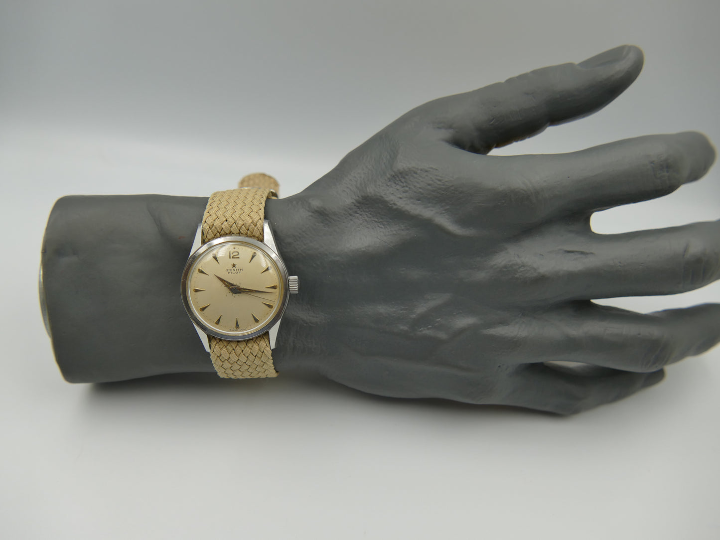 50s vintage watch mens Zenith Pilot cal. 120 serviced 35mm