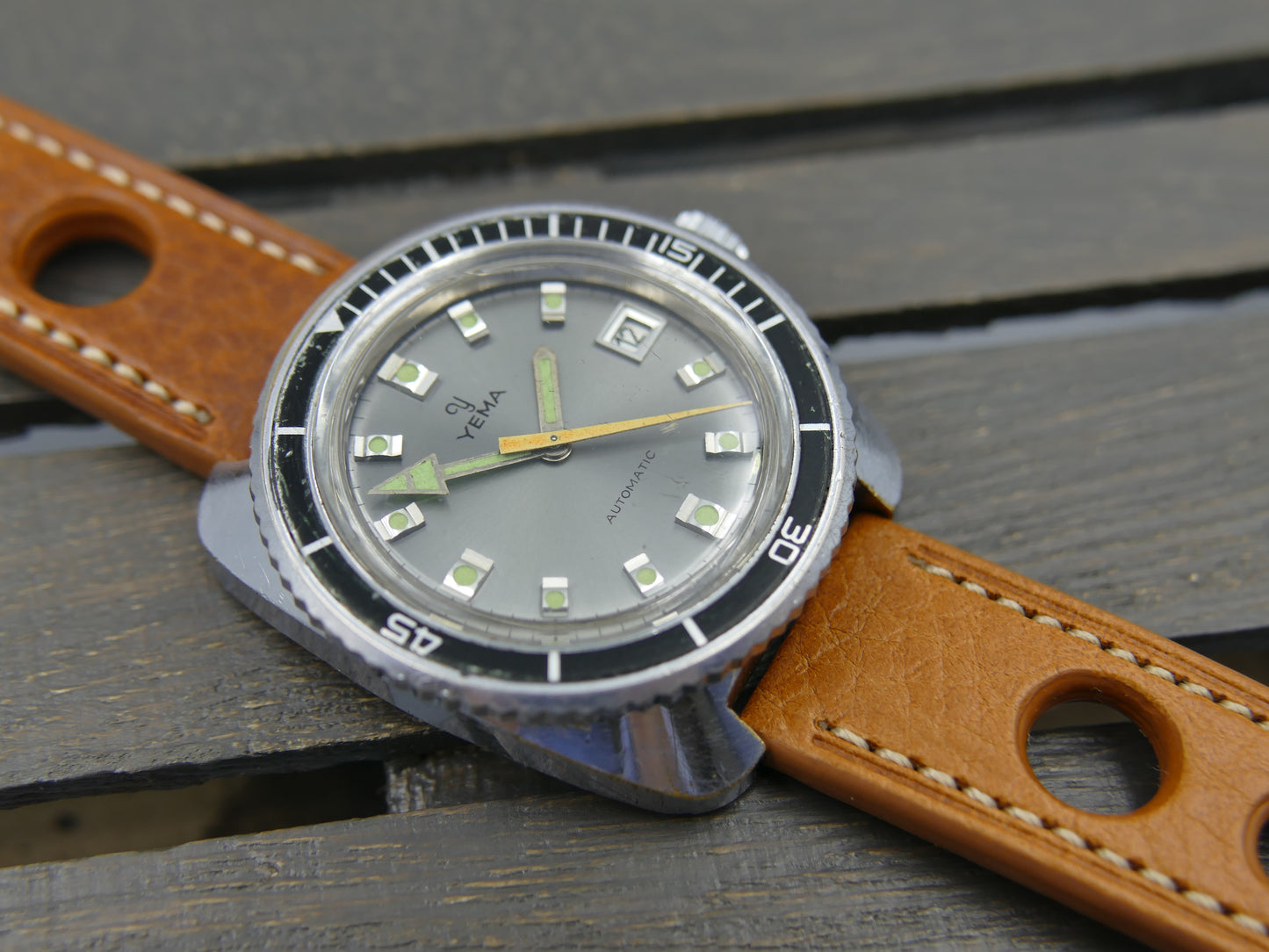 70s vintage watch mens diver plongee Yema ref 221214 automatic FE 3611