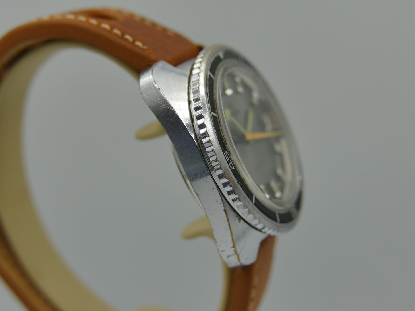70s vintage watch mens diver plongee Yema ref 221214 automatic FE 3611