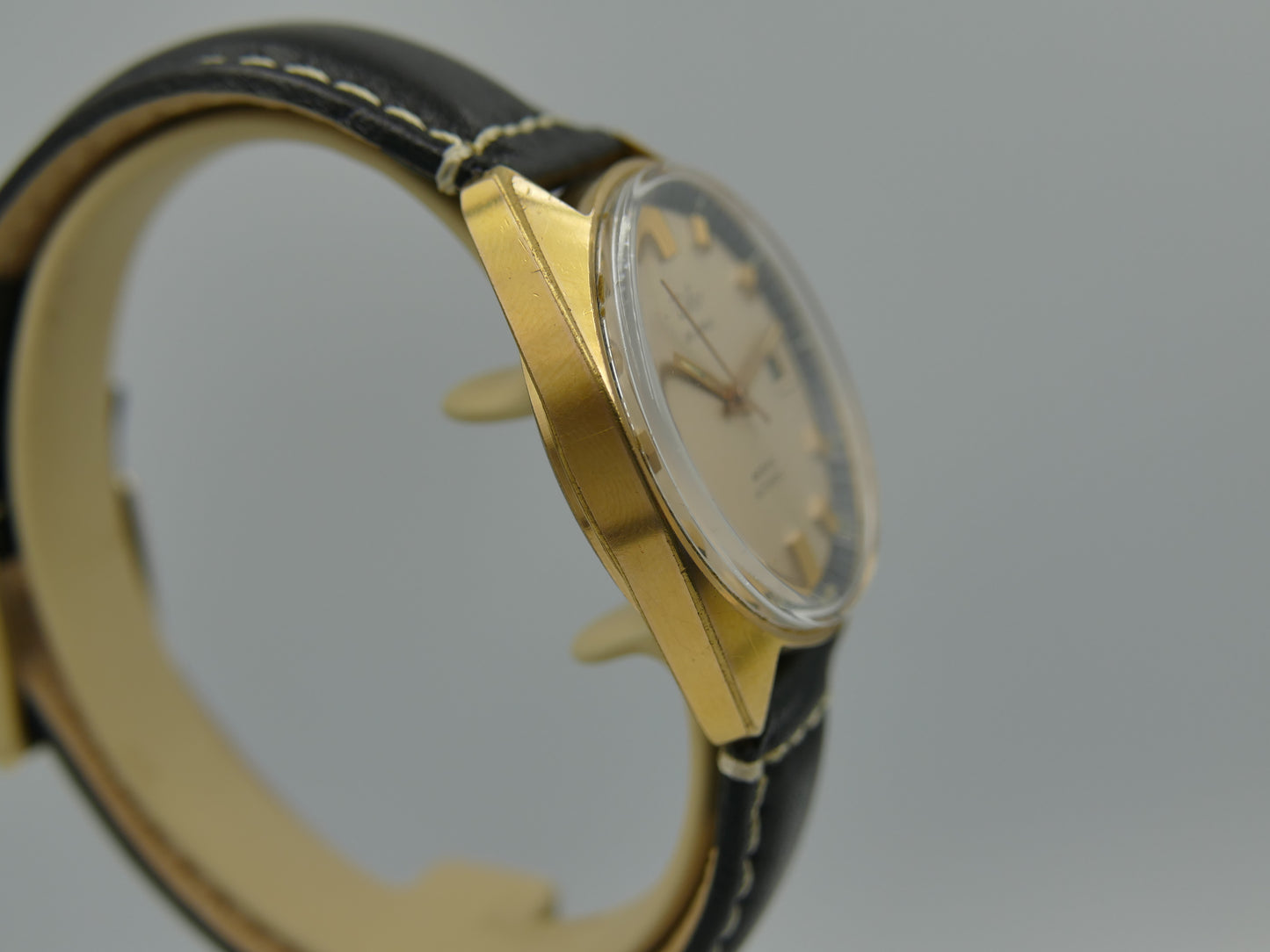 70s vintage watch mens Difor 25 jewels automatic ETA 2472 gold pl serviced