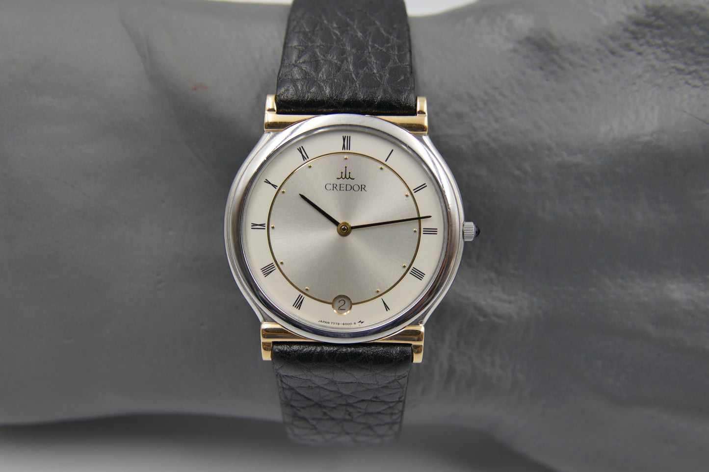 80s vintage watch mens Seiko Credor 7779-6000 18K Gold ultra thin