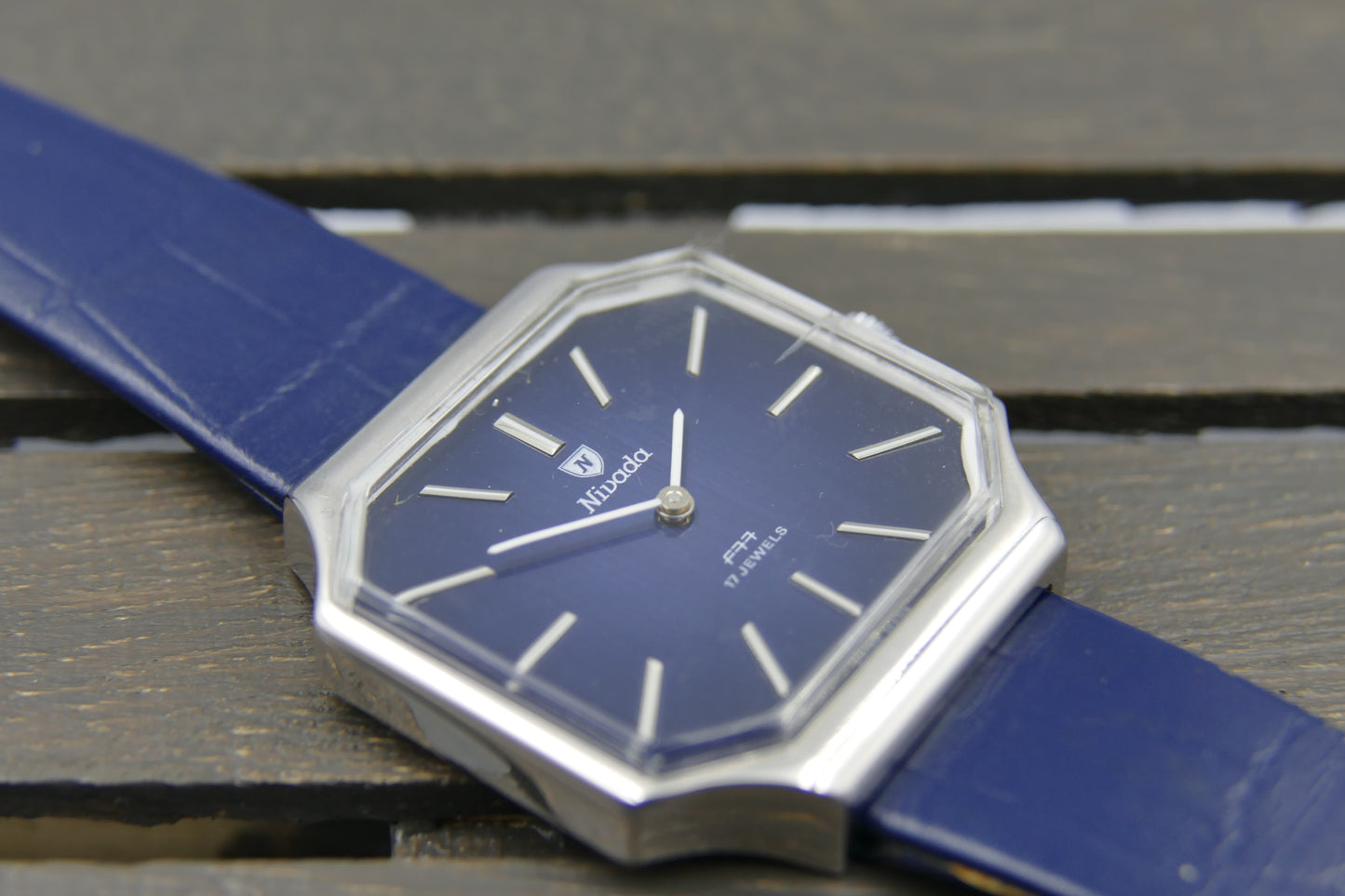 70’s vintage watch mens NIVADA F77 manual wind FE blue serviced