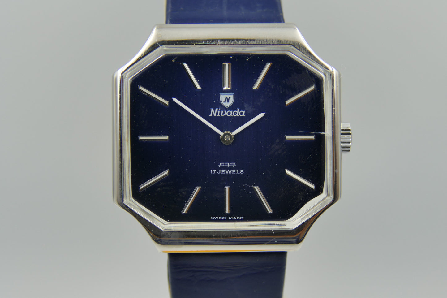 70’s vintage watch mens NIVADA F77 manual wind FE blue serviced
