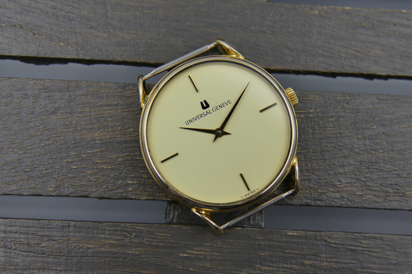 70s vintage watch mens Universal Geneve ref. 542222 manual wind 2-42 fancy lugs serviced