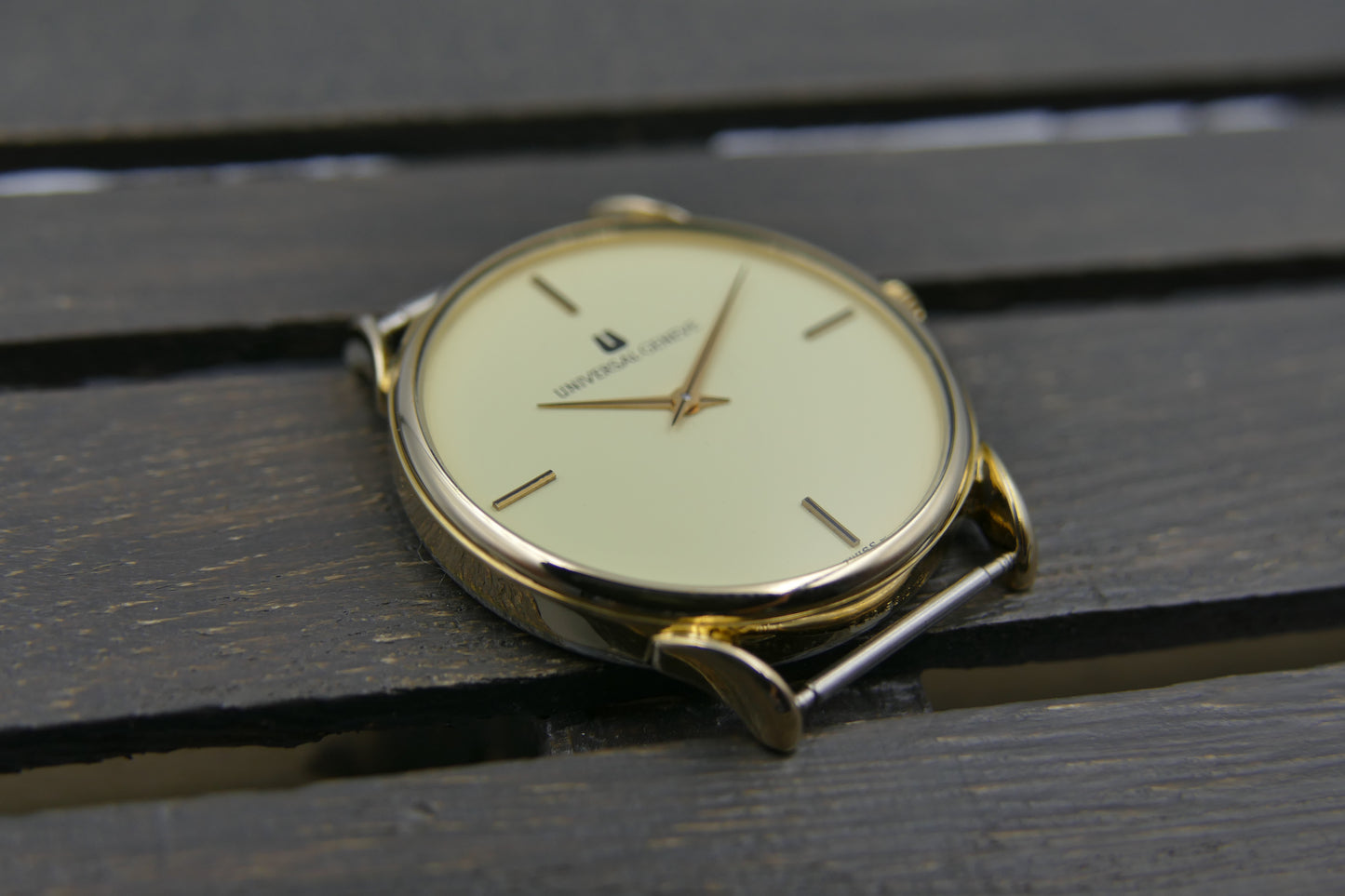 70s vintage watch mens Universal Geneve ref. 542222 manual wind 2-42 fancy lugs serviced