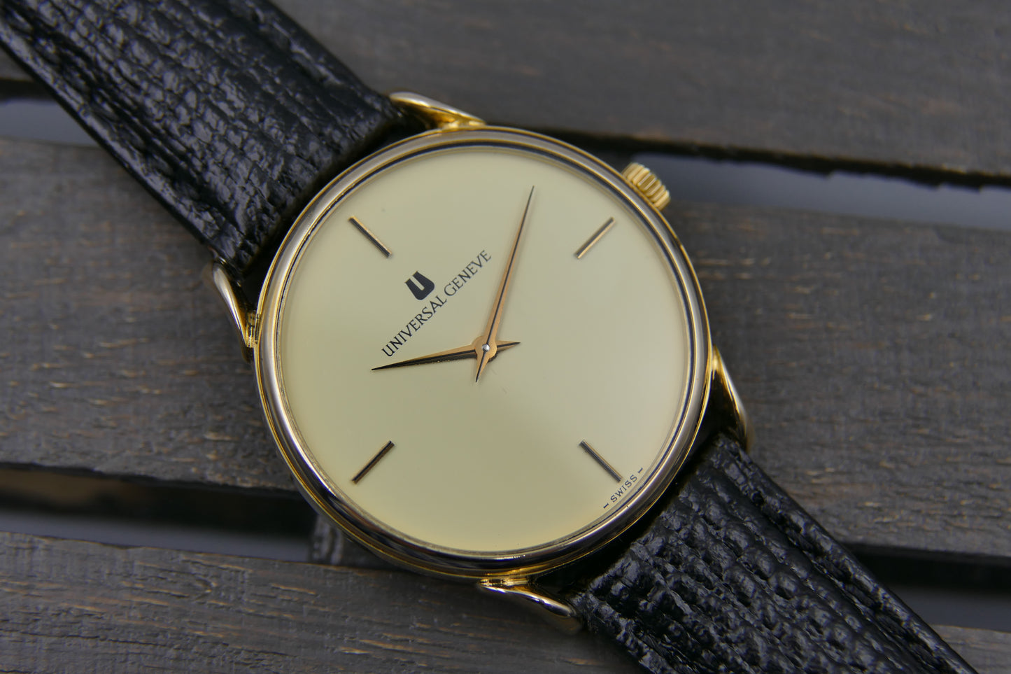 70s vintage watch mens Universal Geneve ref. 542222 manual wind 2-42 fancy lugs serviced
