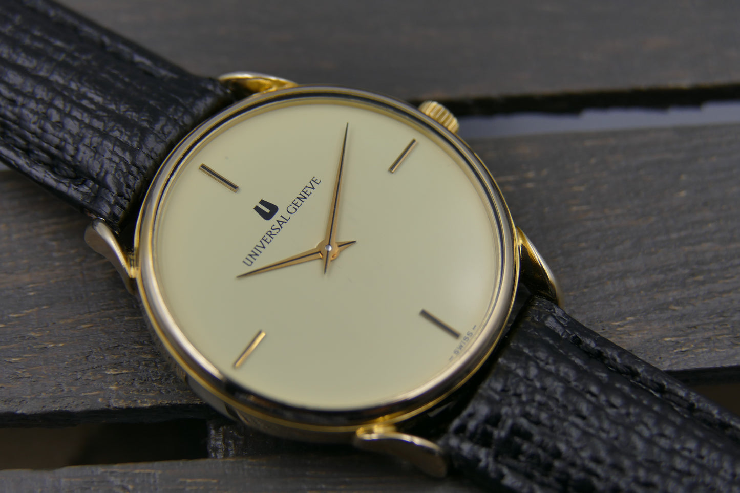 70s vintage watch mens Universal Geneve ref. 542222 manual wind 2-42 fancy lugs serviced
