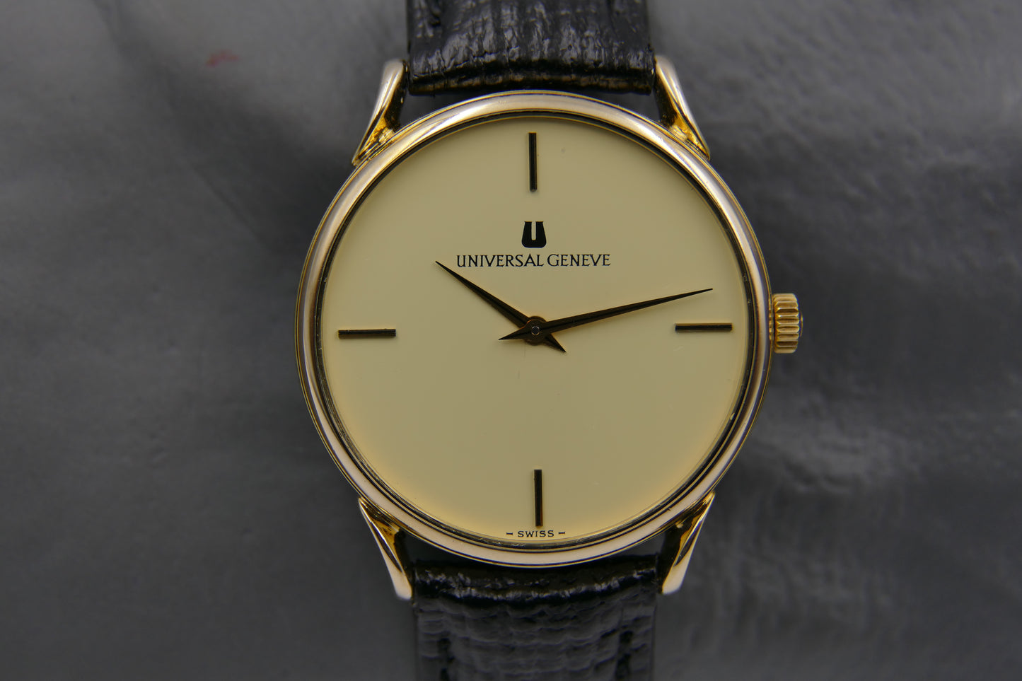 70s vintage watch mens Universal Geneve ref. 542222 manual wind 2-42 fancy lugs serviced
