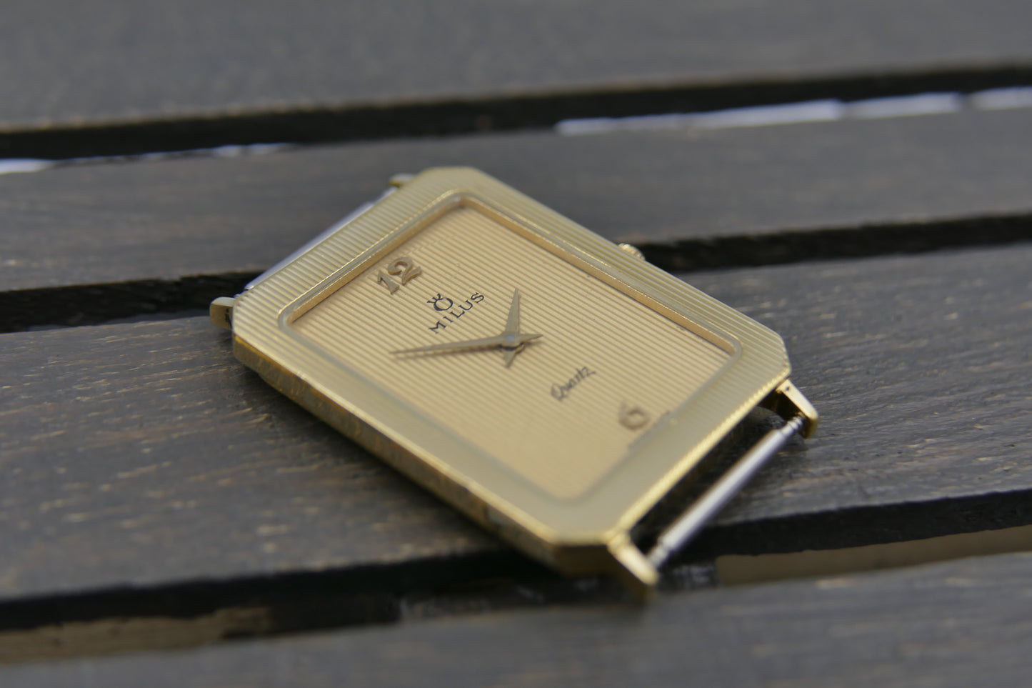 Vintage watch mens dress tank Milus ref 830.004 Gold Tone ultra Thin