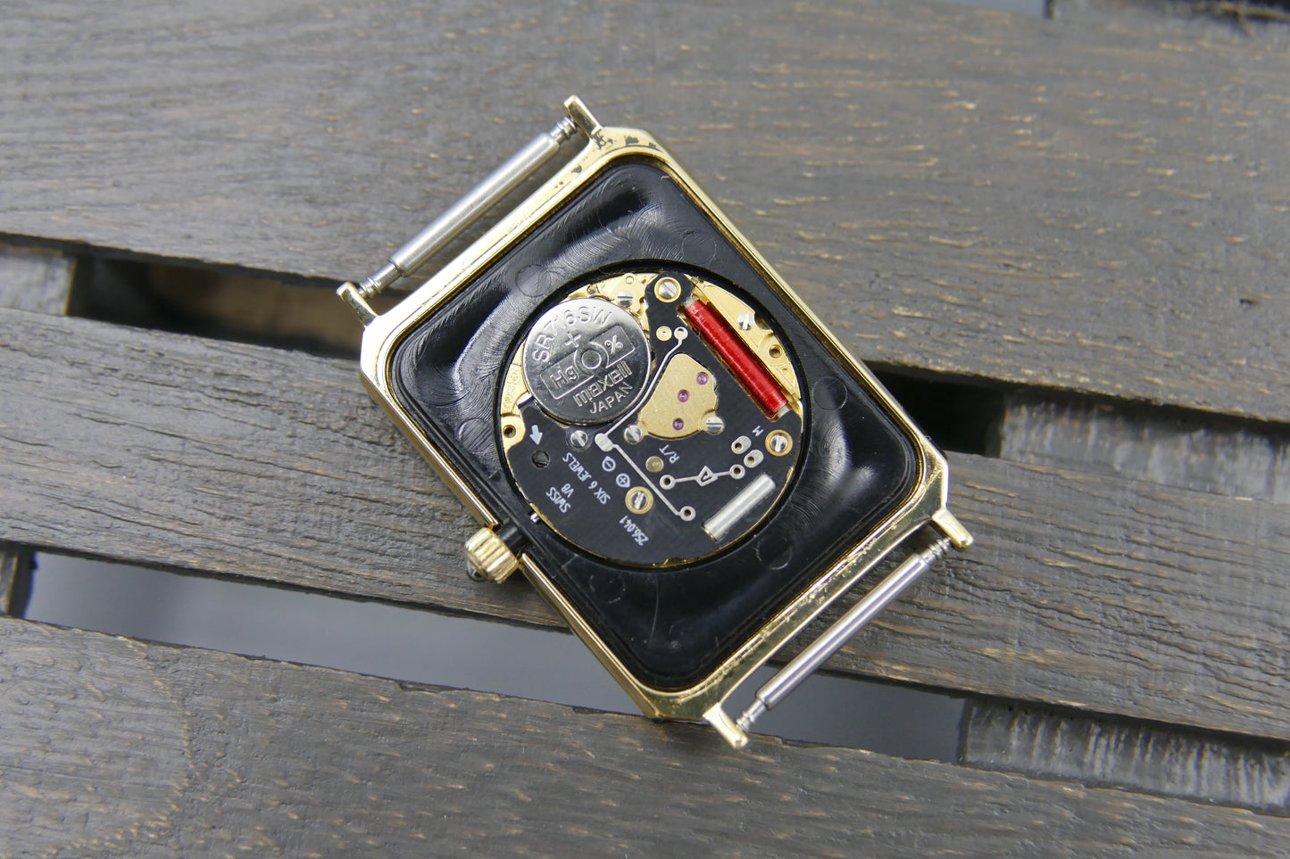 Vintage watch mens dress tank Milus ref 830.004 Gold Tone ultra Thin
