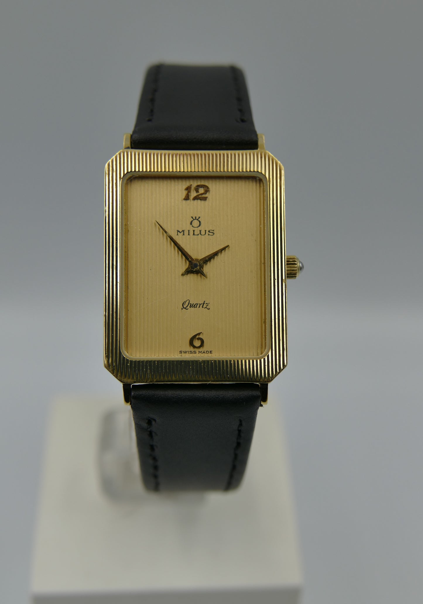 Vintage watch mens dress tank Milus ref 830.004 Gold Tone ultra Thin