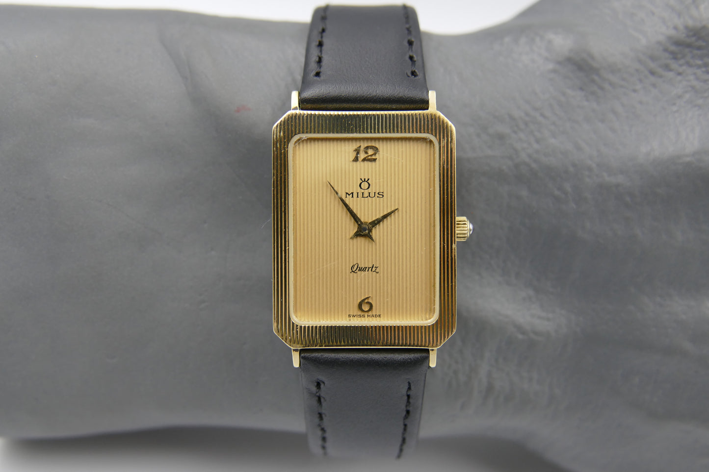 Vintage watch mens dress tank Milus ref 830.004 Gold Tone ultra Thin