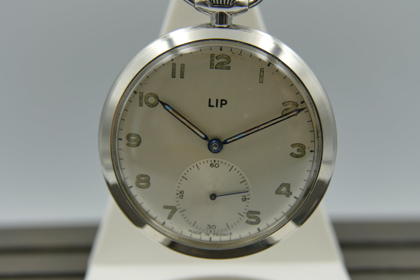 vintage pocket gousset watch LIP R40 made in france serviced