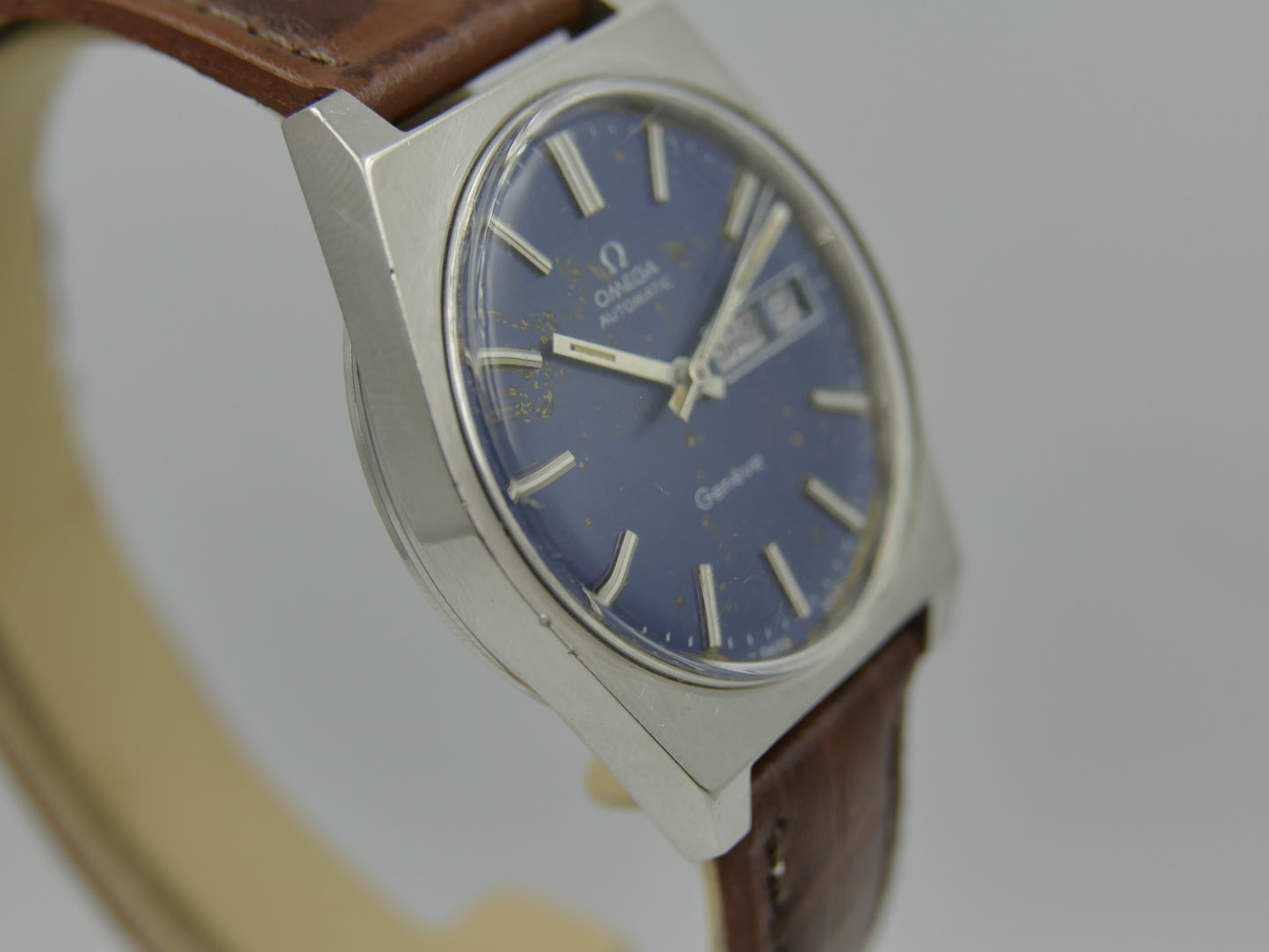 70’s vintage watch mens Omega Geneve ref 166.0120 automatic cal 1022 blue serviced
