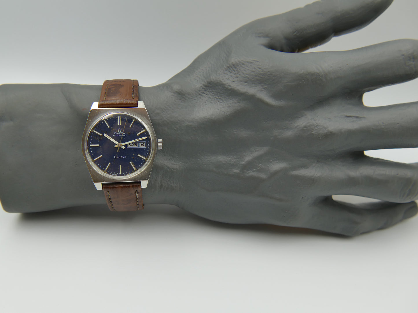 70’s vintage watch mens Omega Geneve ref 166.0120 automatic cal 1022 blue serviced