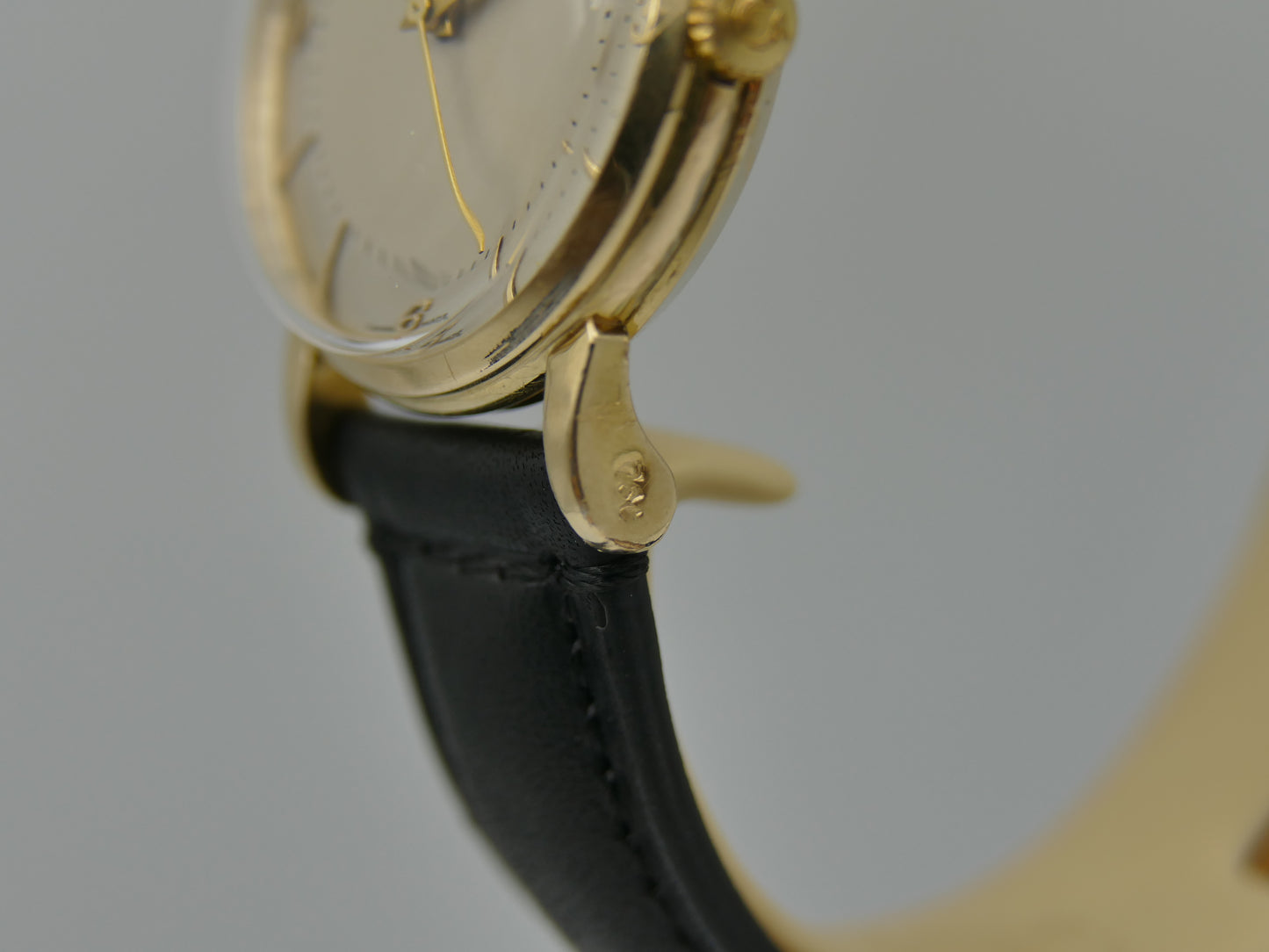 50’s vintage watch mens Omega ref 2862 / 2865 4 automatic 501 gold 80M