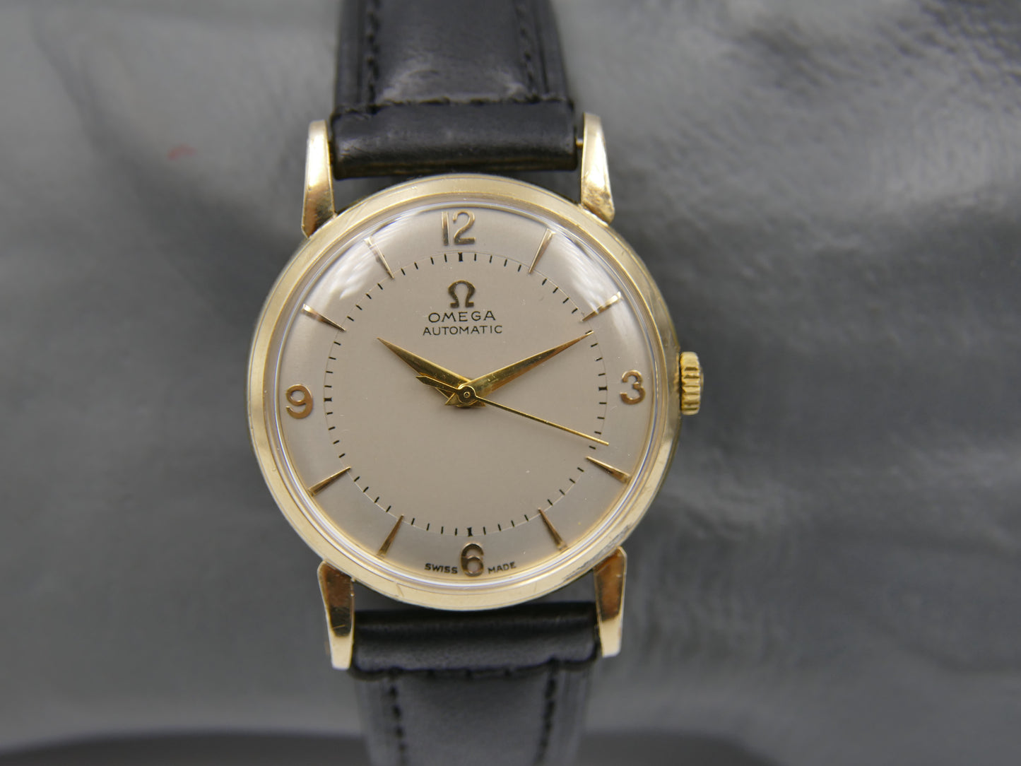 50’s vintage watch mens Omega ref 2862 / 2865 4 automatic 501 gold 80M