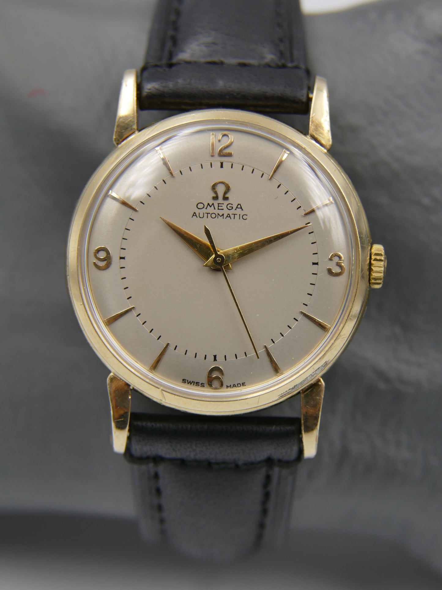 50’s vintage watch mens Omega ref 2862 / 2865 4 automatic 501 gold 80M