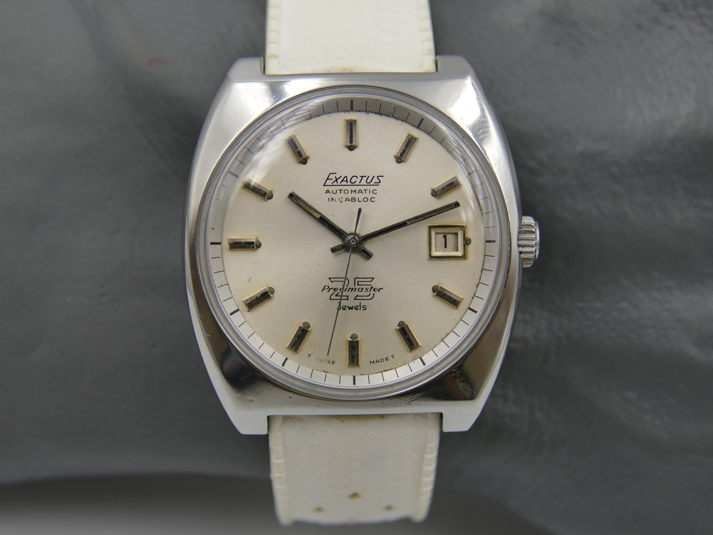 70s vintage watch mens diver compressor case Exactus precimaster automatic ETA 2472 serviced