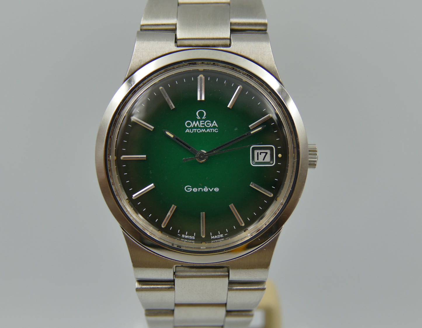 70's vintage watch mens Omega geneve ref. 166.0173 /366.0832 automatic cal. 1012 green dial NOS