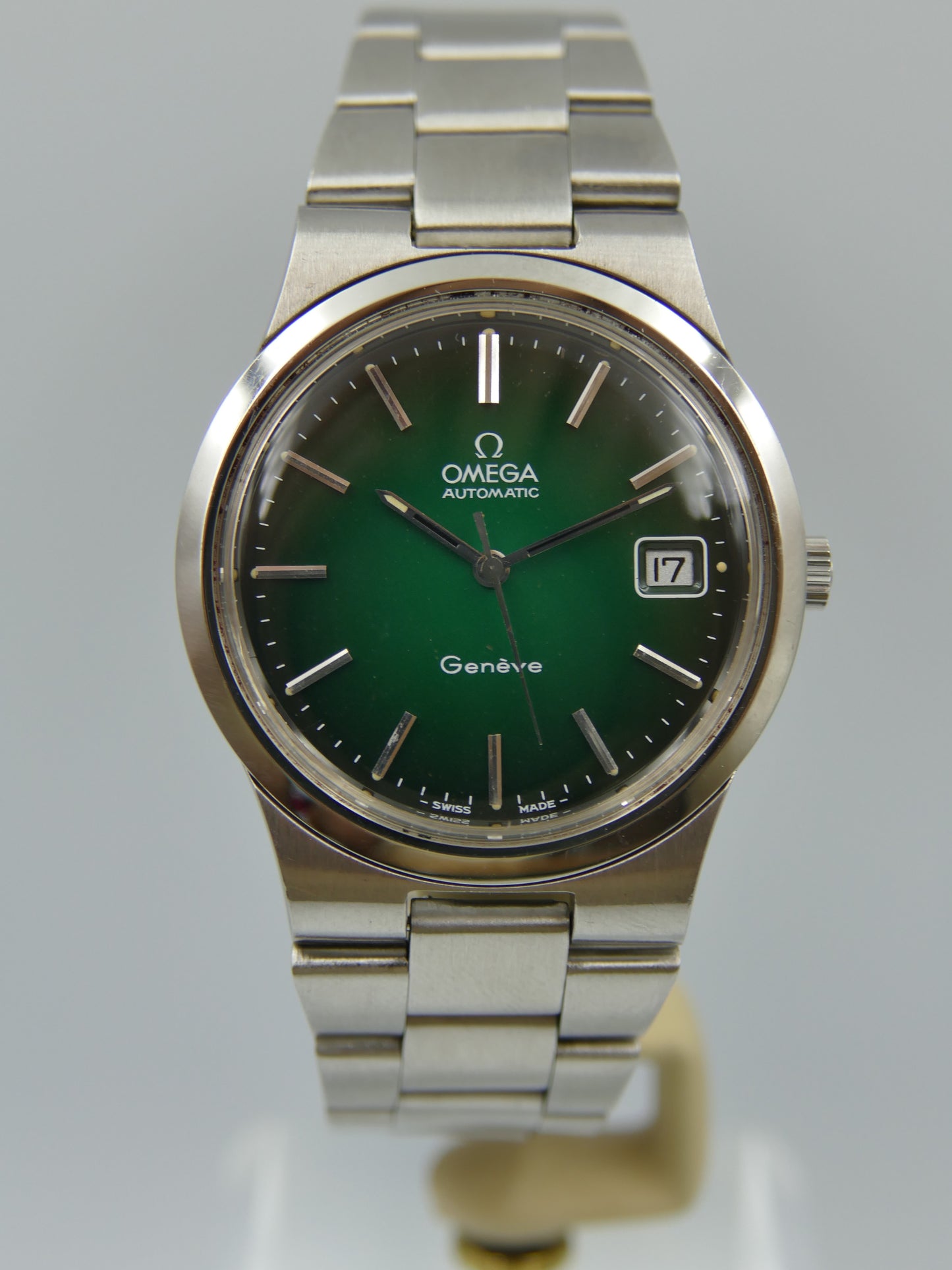 70's vintage watch mens Omega geneve ref. 166.0173 /366.0832 automatic cal. 1012 green dial NOS