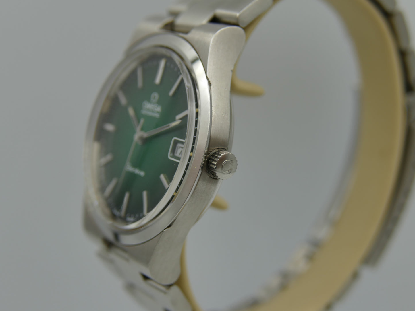 70's vintage watch mens Omega geneve ref. 166.0173 /366.0832 automatic cal. 1012 green dial NOS