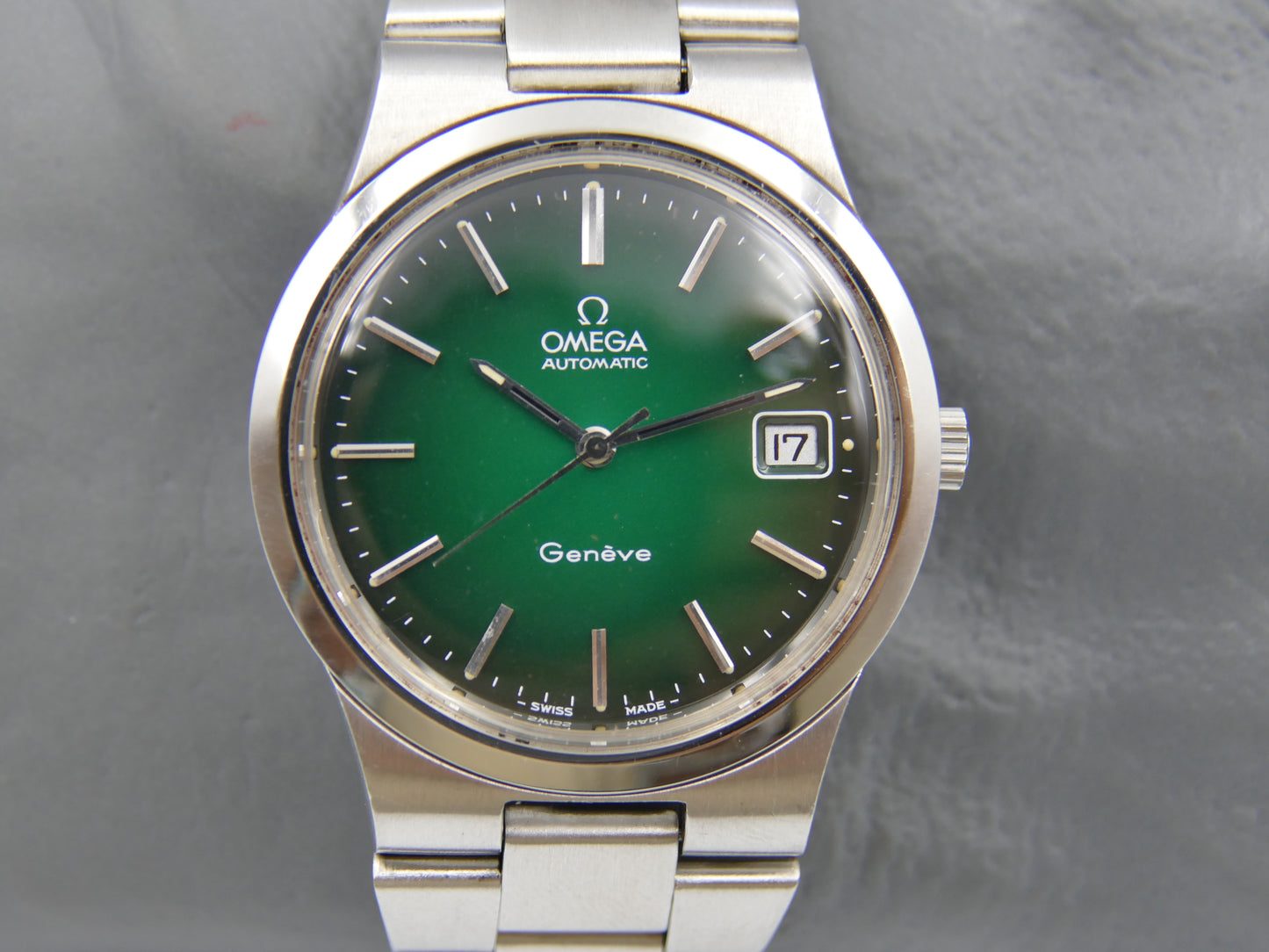 70's vintage watch mens Omega geneve ref. 166.0173 /366.0832 automatic cal. 1012 green dial NOS
