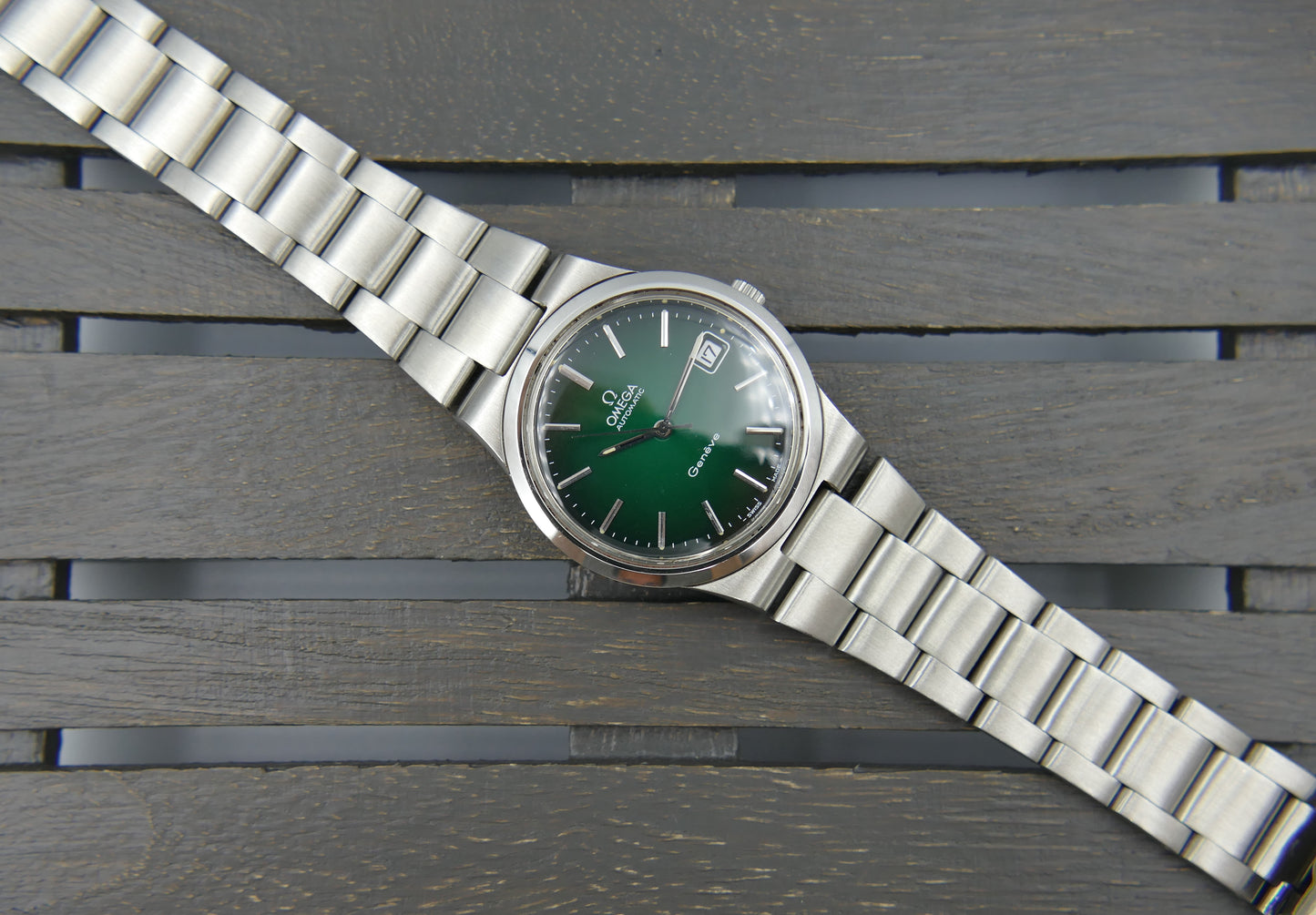70's vintage watch mens Omega geneve ref. 166.0173 /366.0832 automatic cal. 1012 green dial NOS