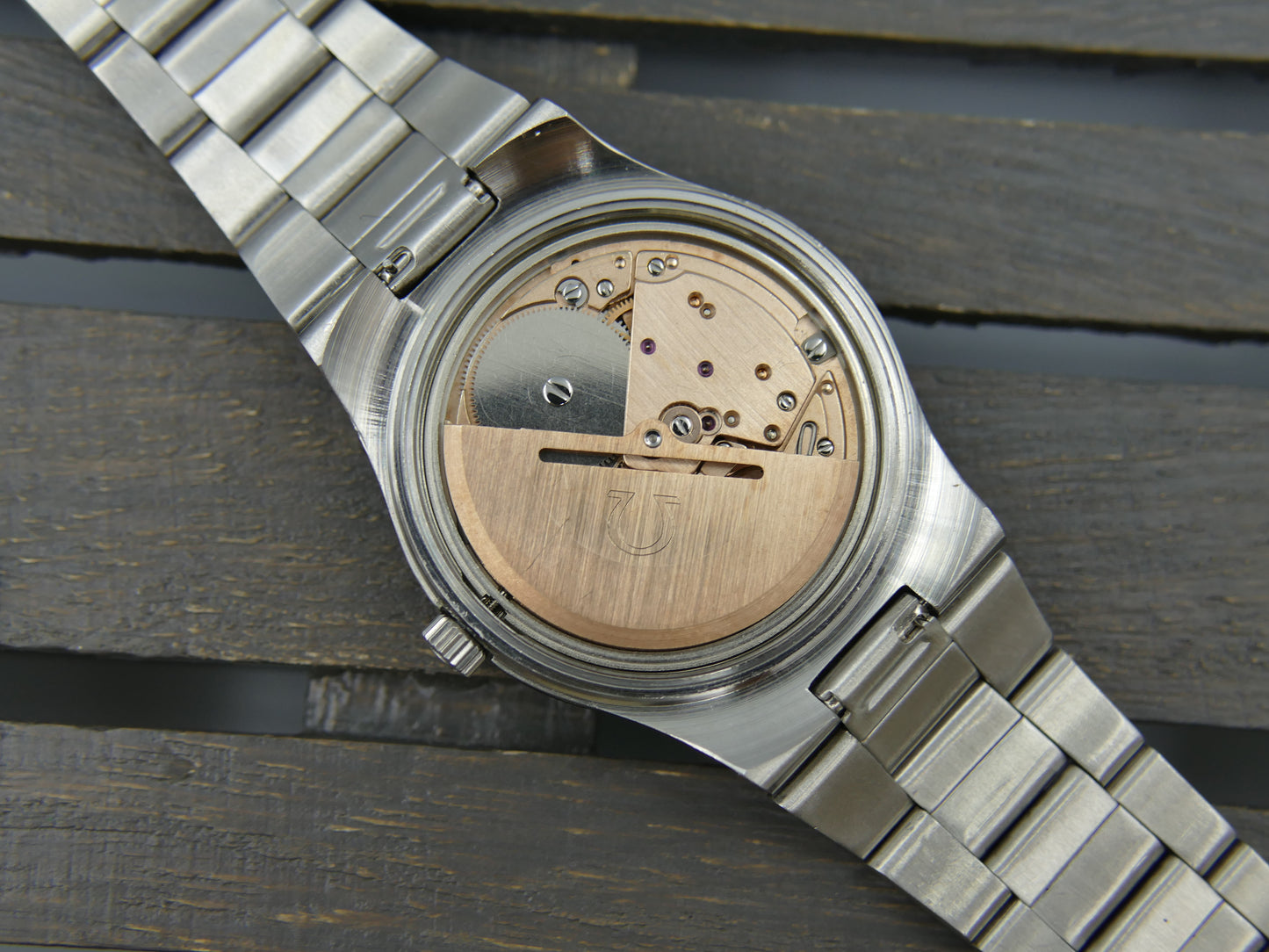 70's vintage watch mens Omega geneve ref. 166.0173 /366.0832 automatic cal. 1012 green dial NOS