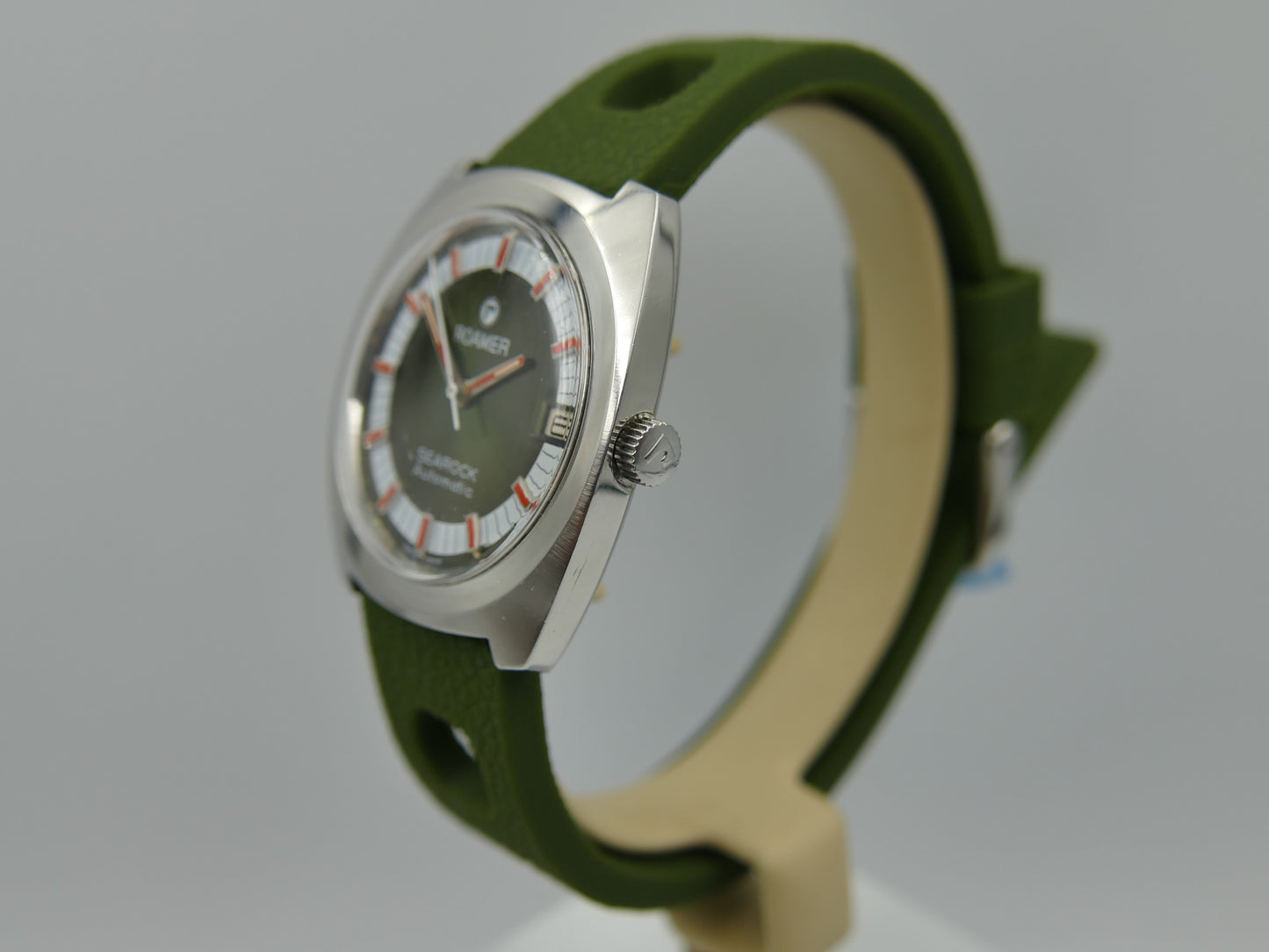 70s Vintage watch mens Roamer Searock Automatic 522-2120.329 green dial