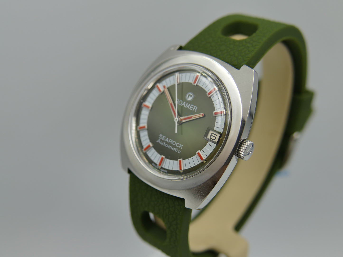70s Vintage watch mens Roamer Searock Automatic 522-2120.329 green dial