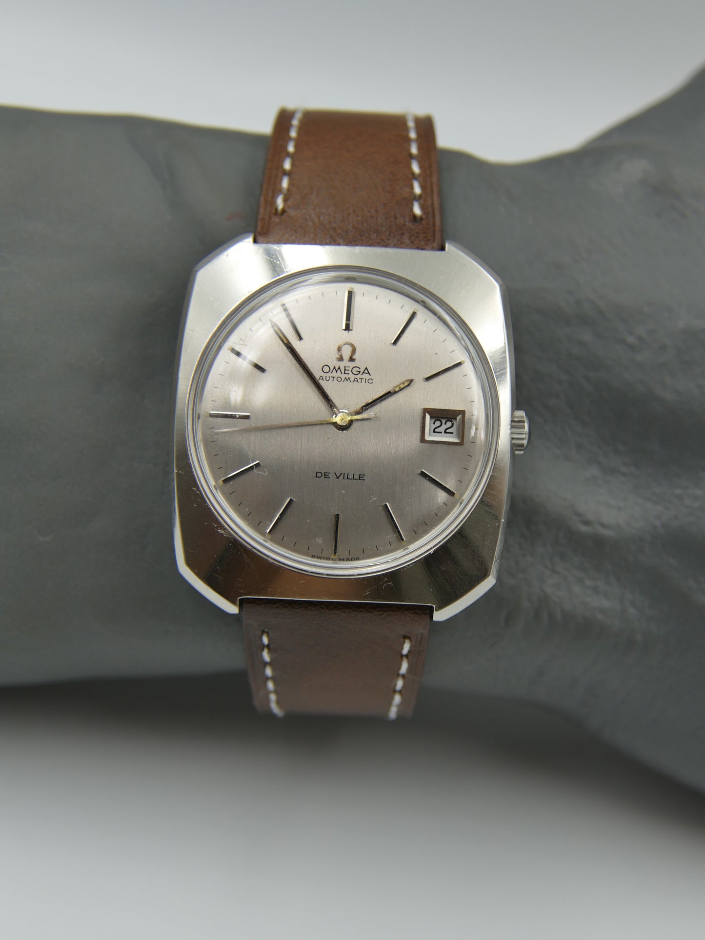 70s vintage watch mens Omega De Ville ref 166.085 automatic cal. 1002