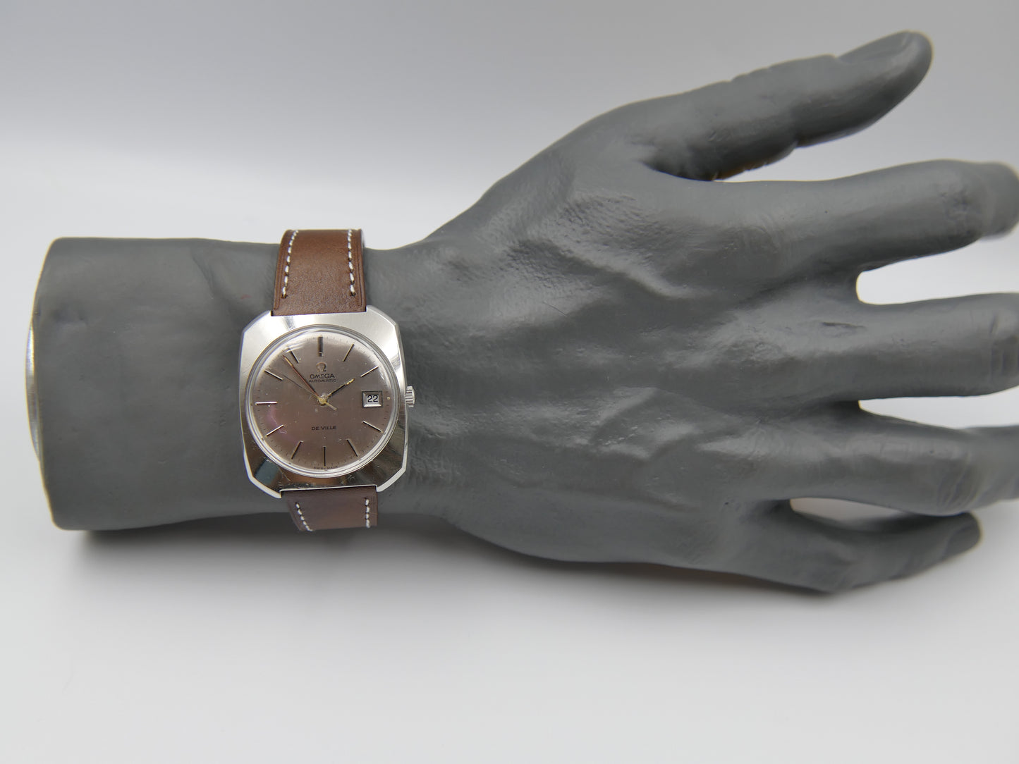 70s vintage watch mens Omega De Ville ref 166.085 automatic cal. 1002