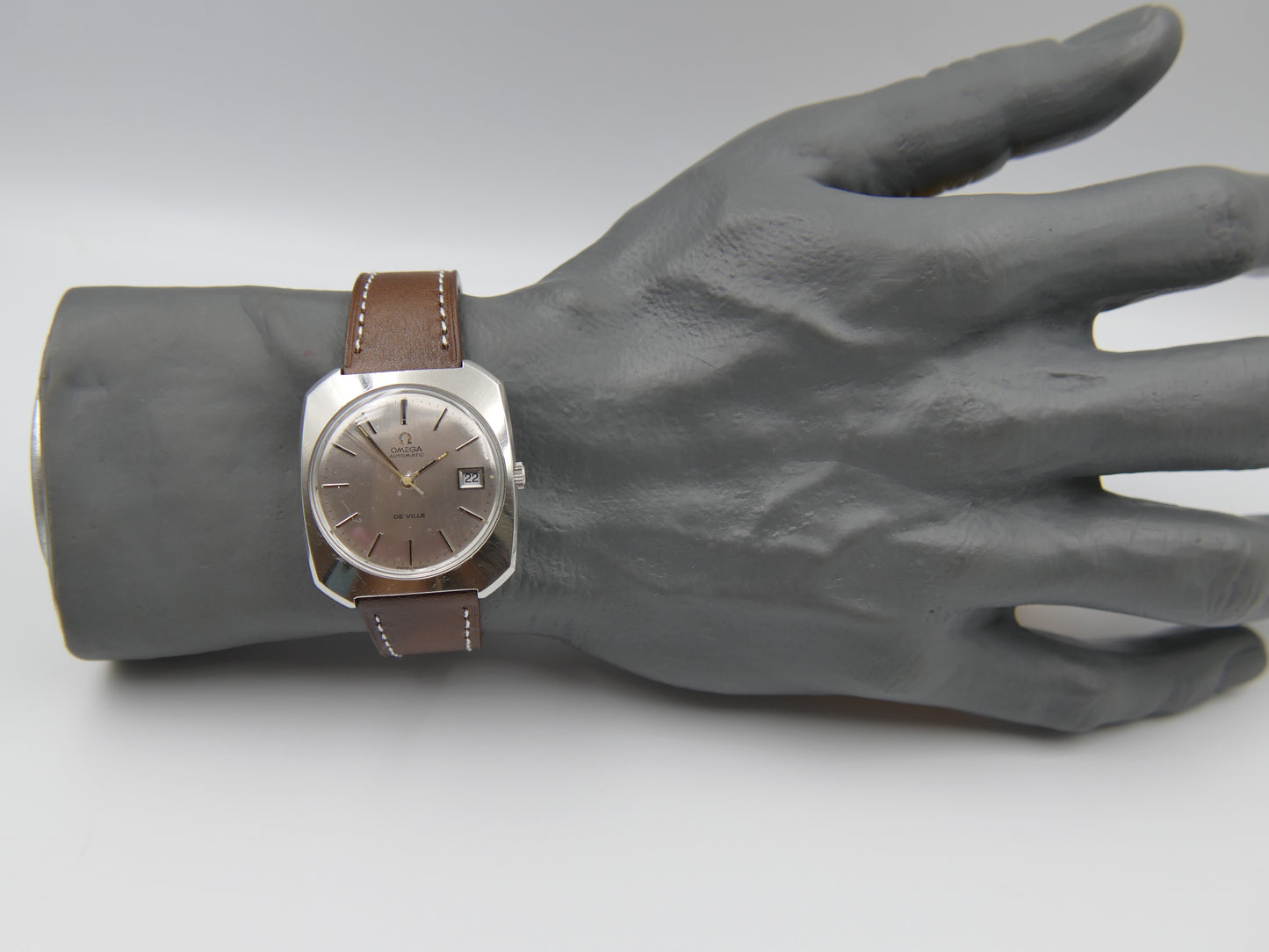 70s vintage watch mens Omega De Ville ref 166.085 automatic cal. 1002